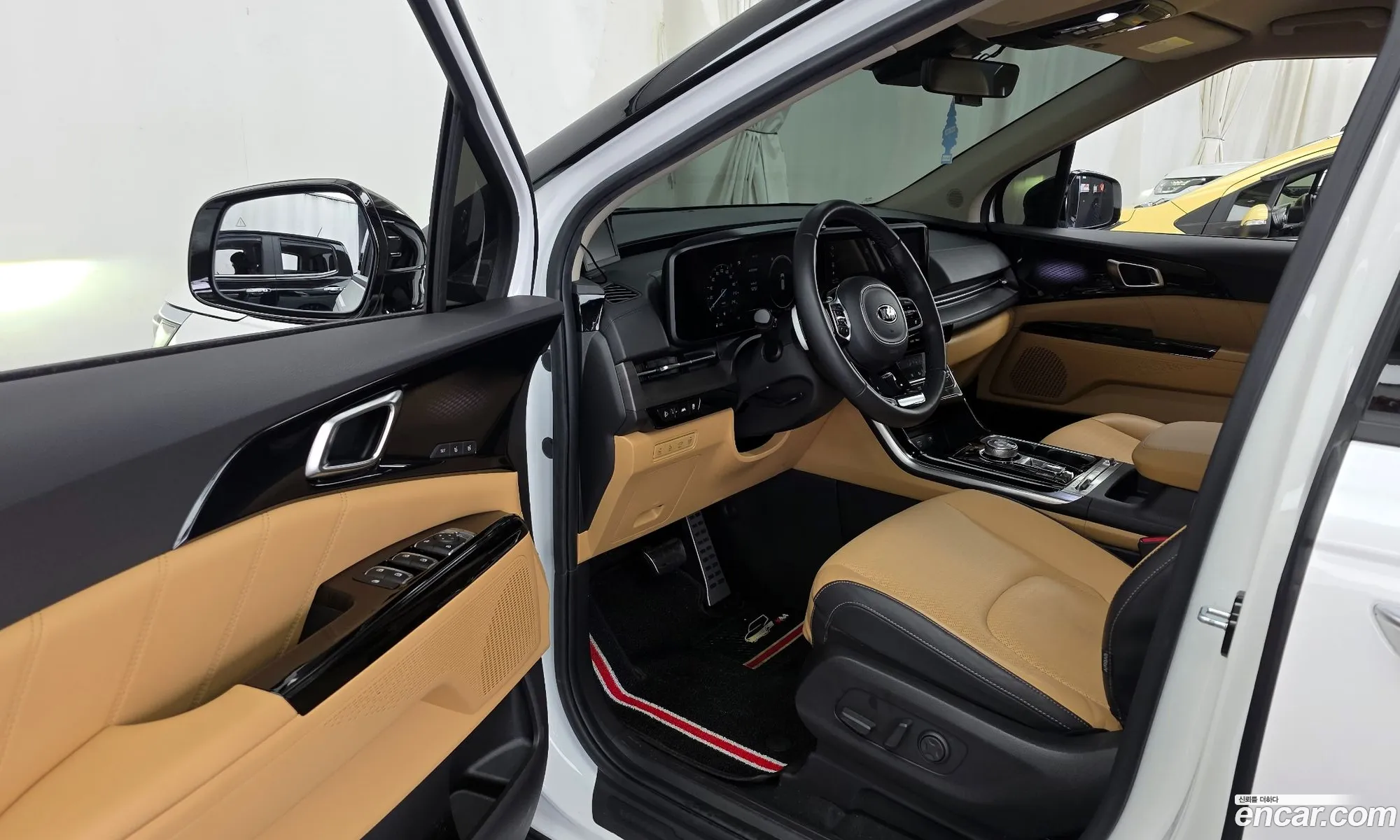 Kia Carnival 2021 — 7