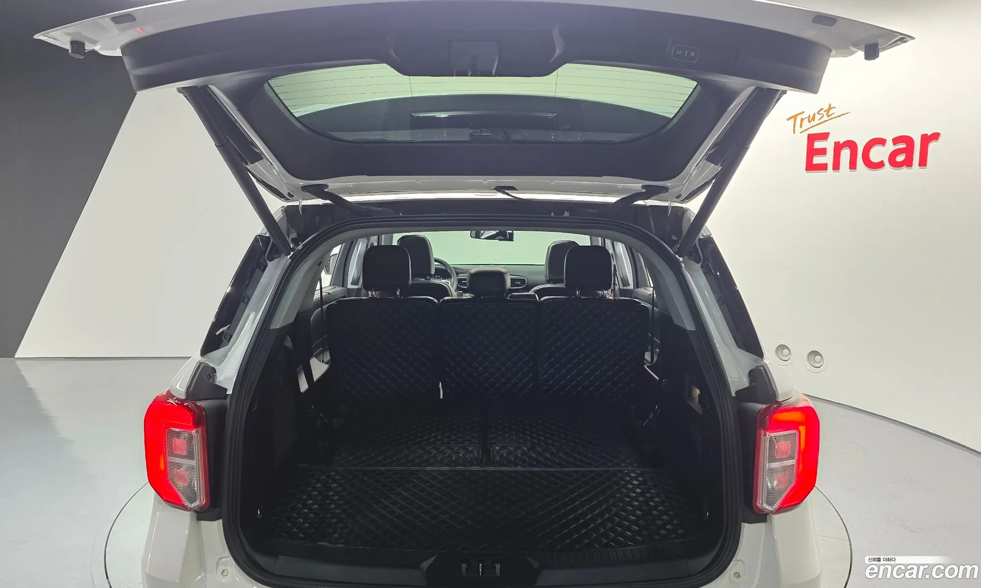 Ford Explorer 6th Gen 2022 1FMSK8FH2NGB76654 — 7