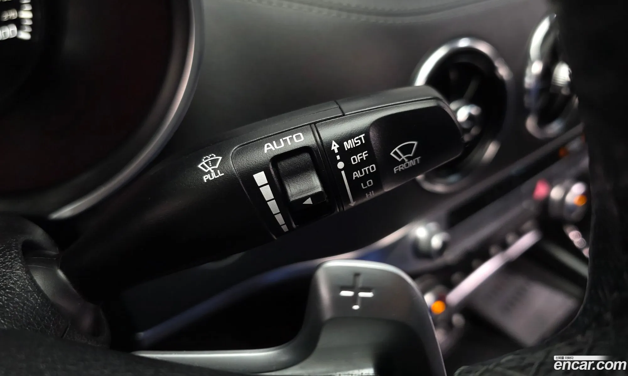 Kia Stinger Meister 2020 — 10