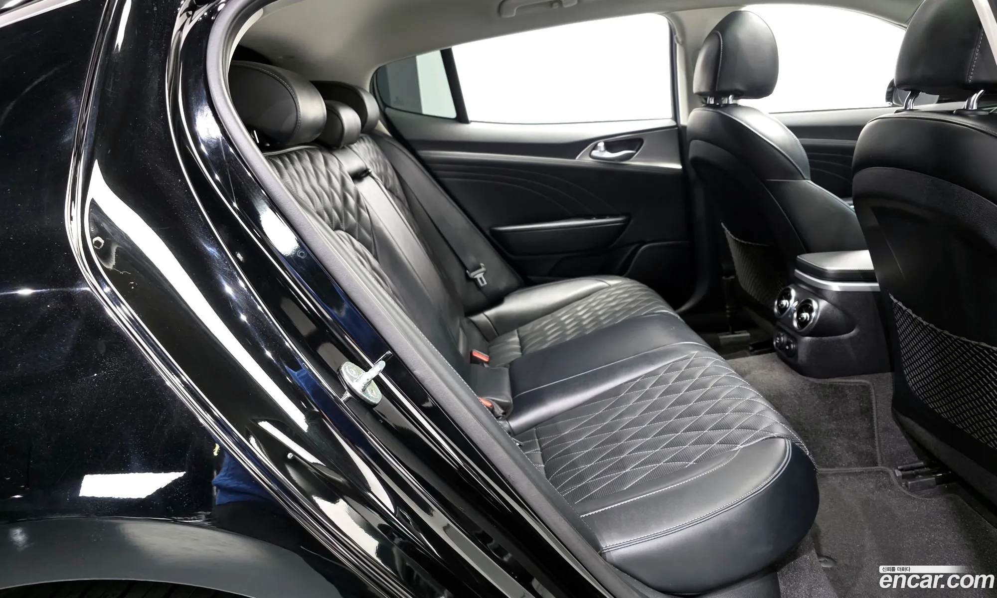 Kia Stinger Meister 2020 — 8