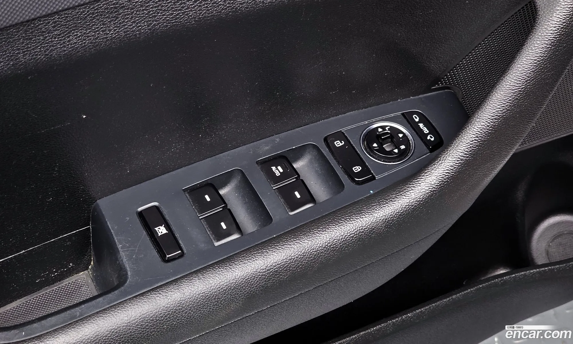 Hyundai LF Sonata 2016 — 9