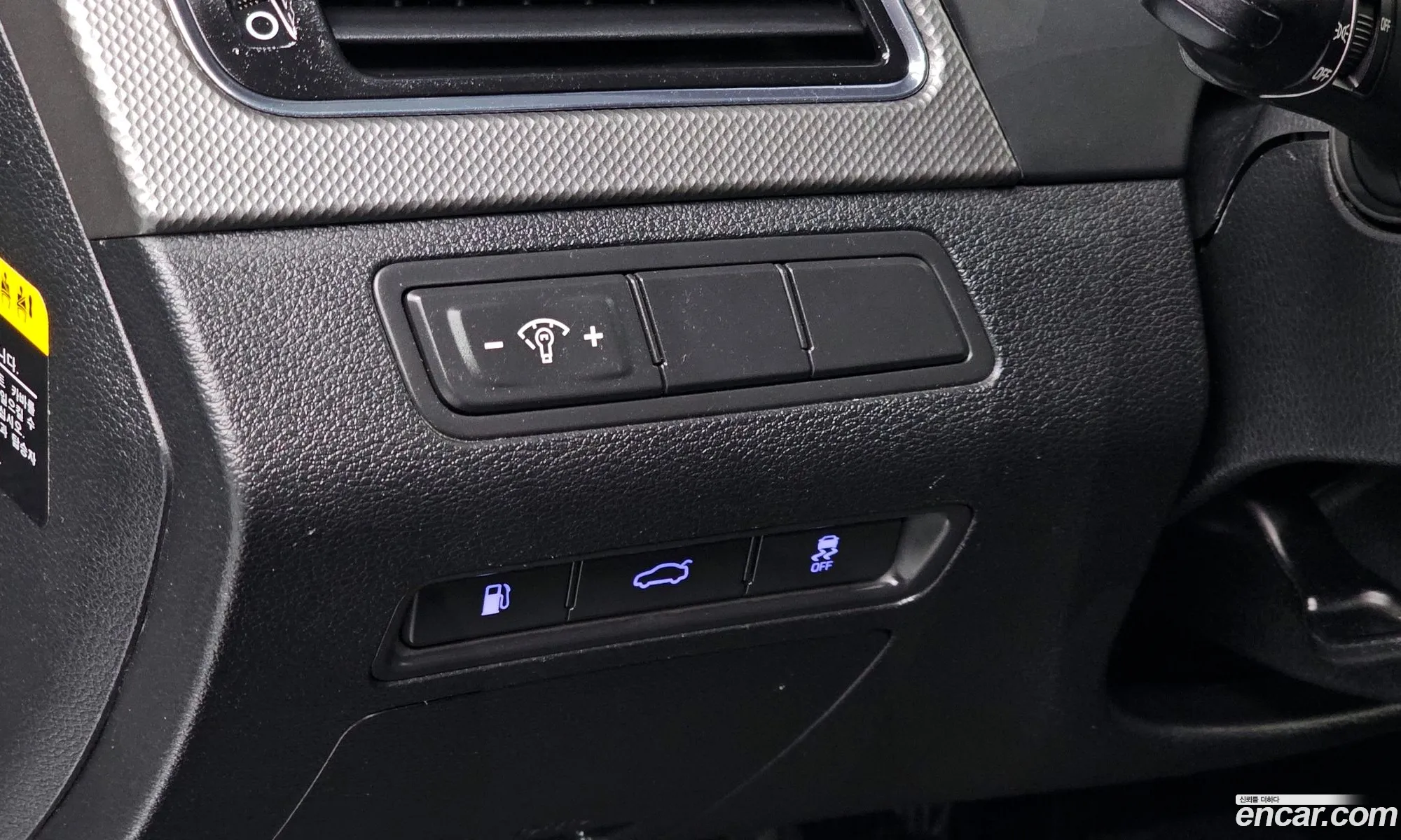 Hyundai LF Sonata 2016 — 17