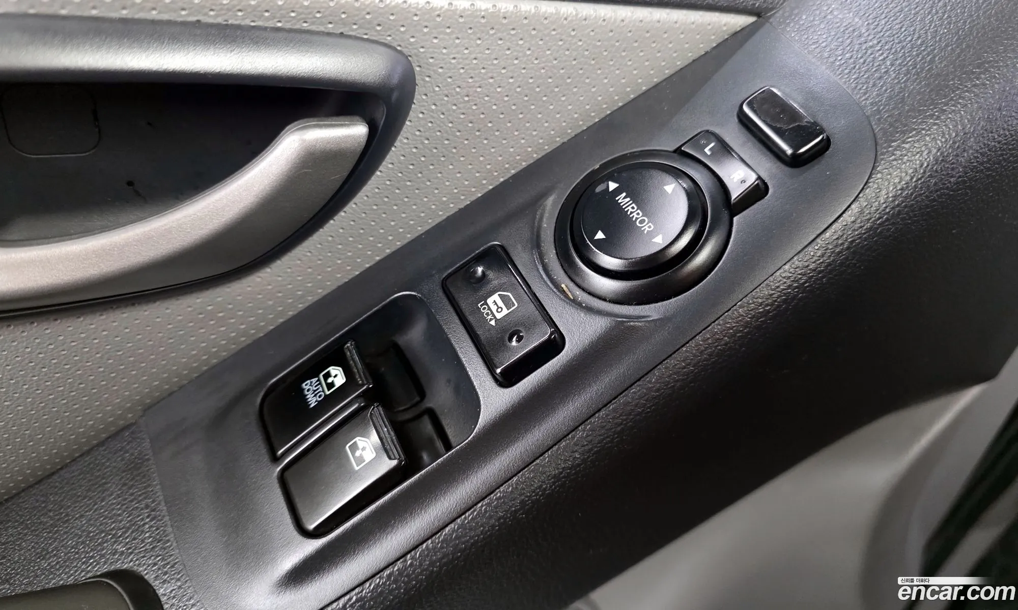 Hyundai Grand Starex 2013 — 13