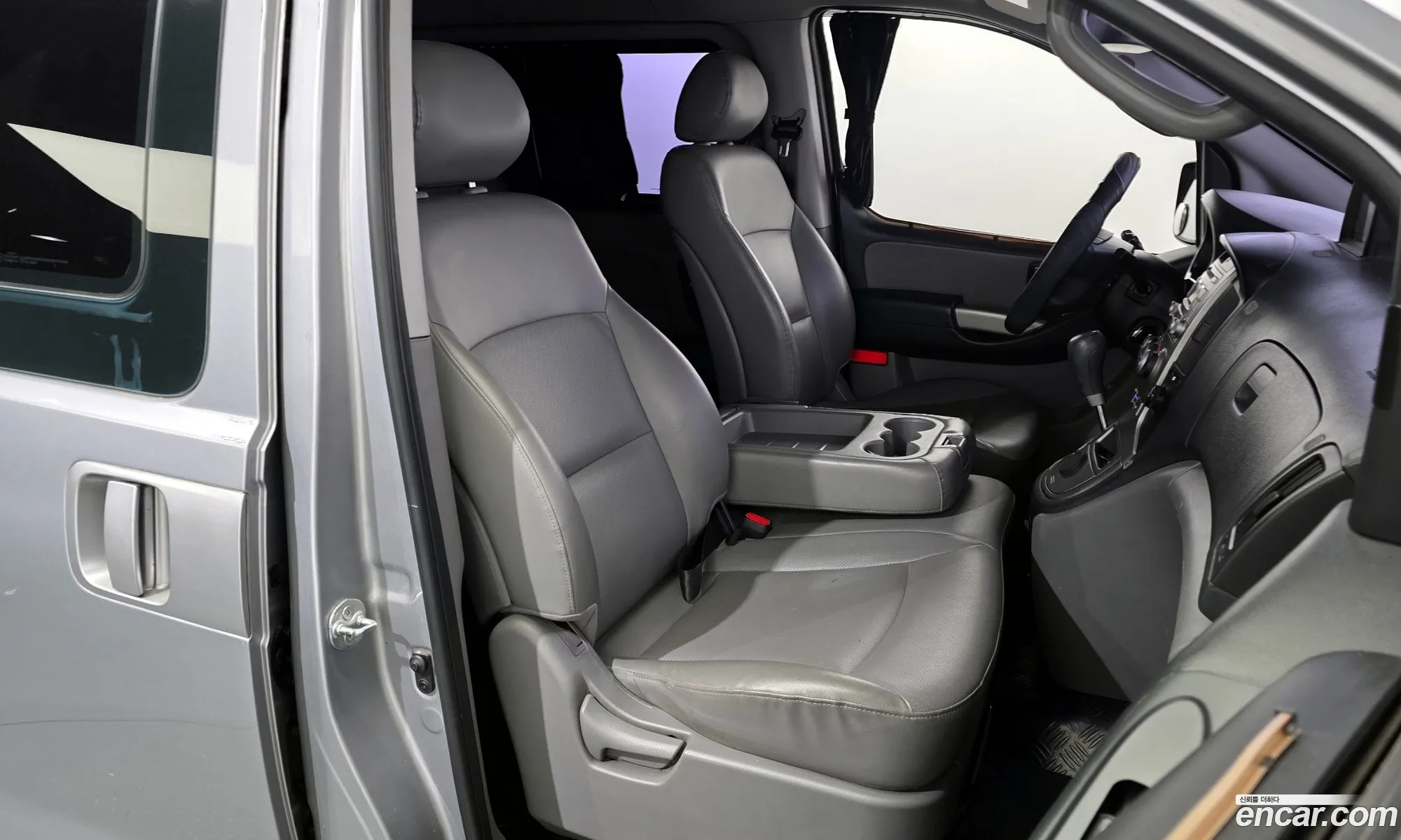 Hyundai Grand Starex 2013 — 4