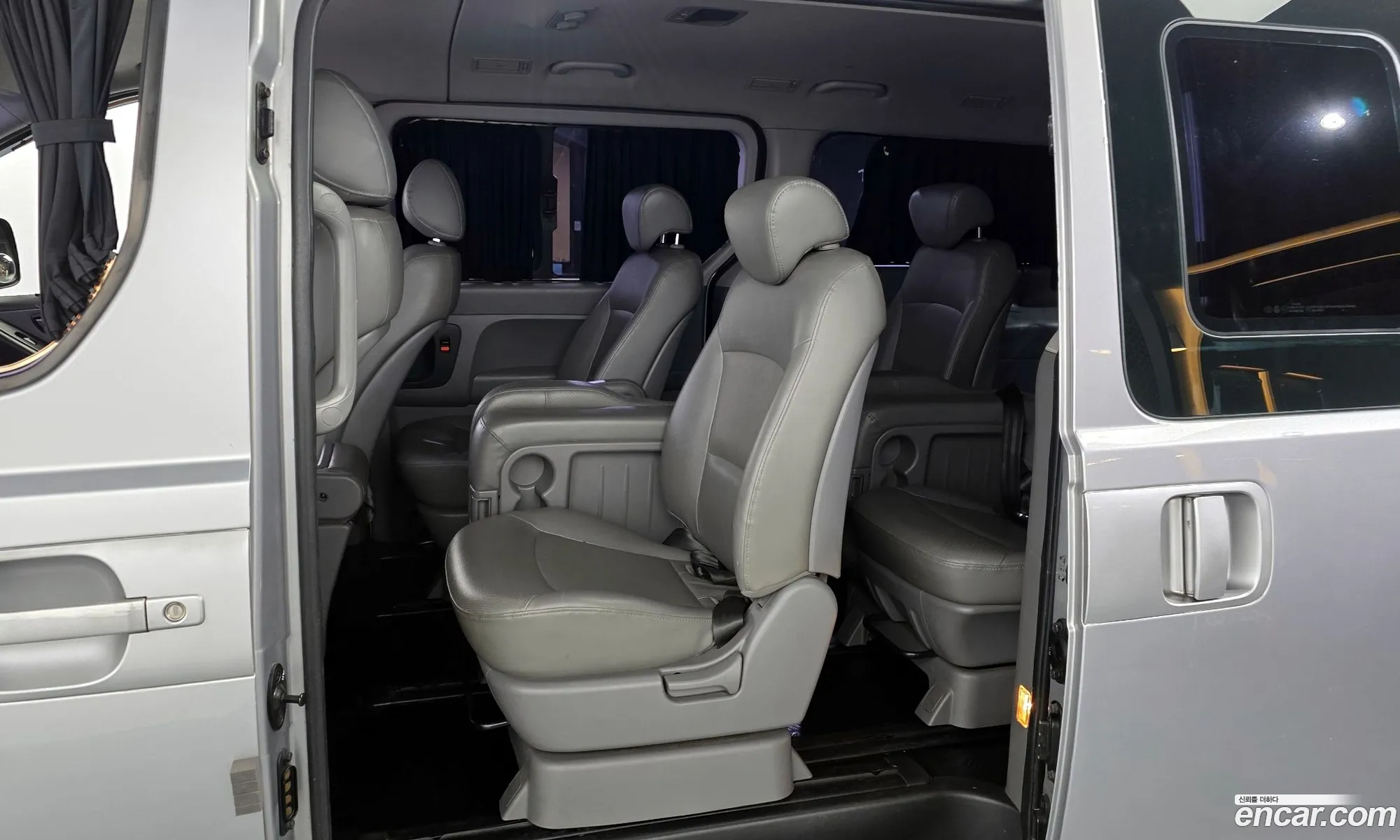 Hyundai Grand Starex 2013 — 2