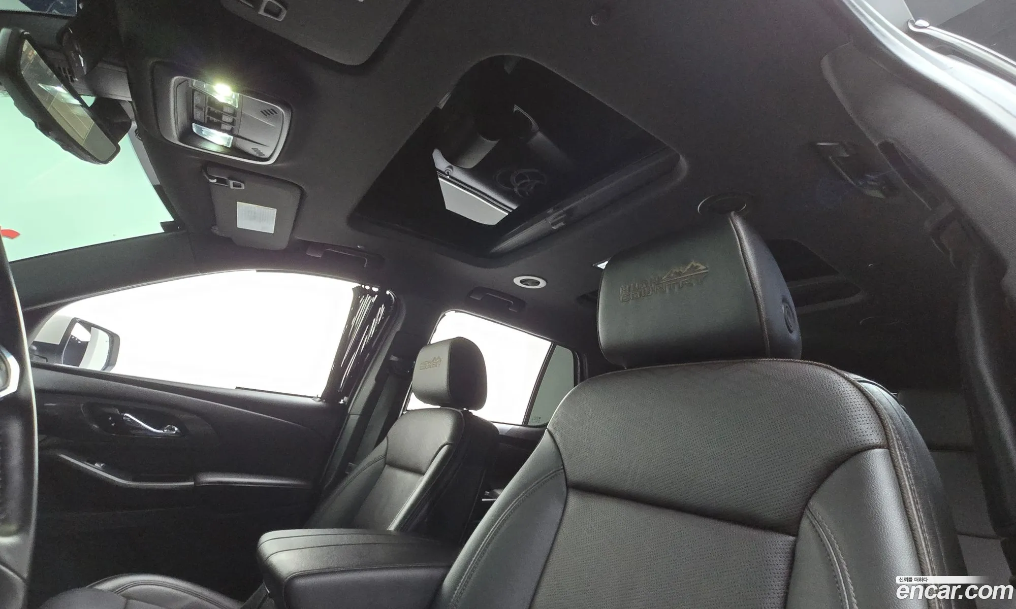 Chevrolet (GM Daewoo) Traverse 2022 — 12