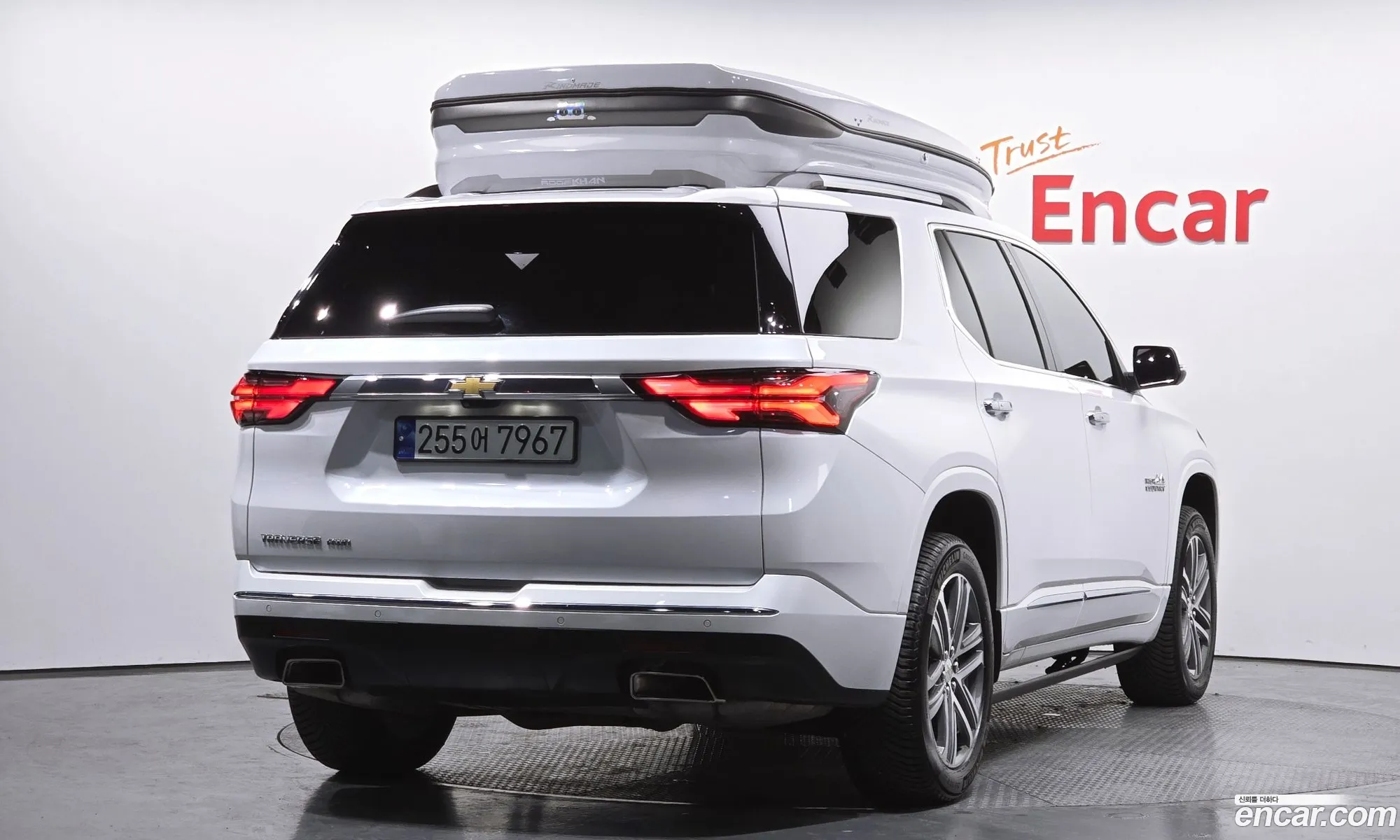 Chevrolet (GM Daewoo) Traverse 2022 — 13
