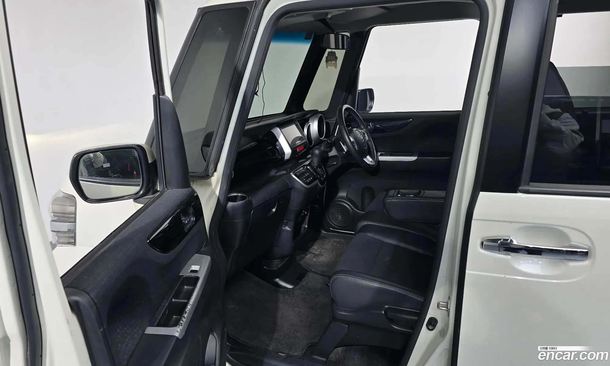 Honda N-BOX 2016 KL90B3C6GGSZ00002 — 18