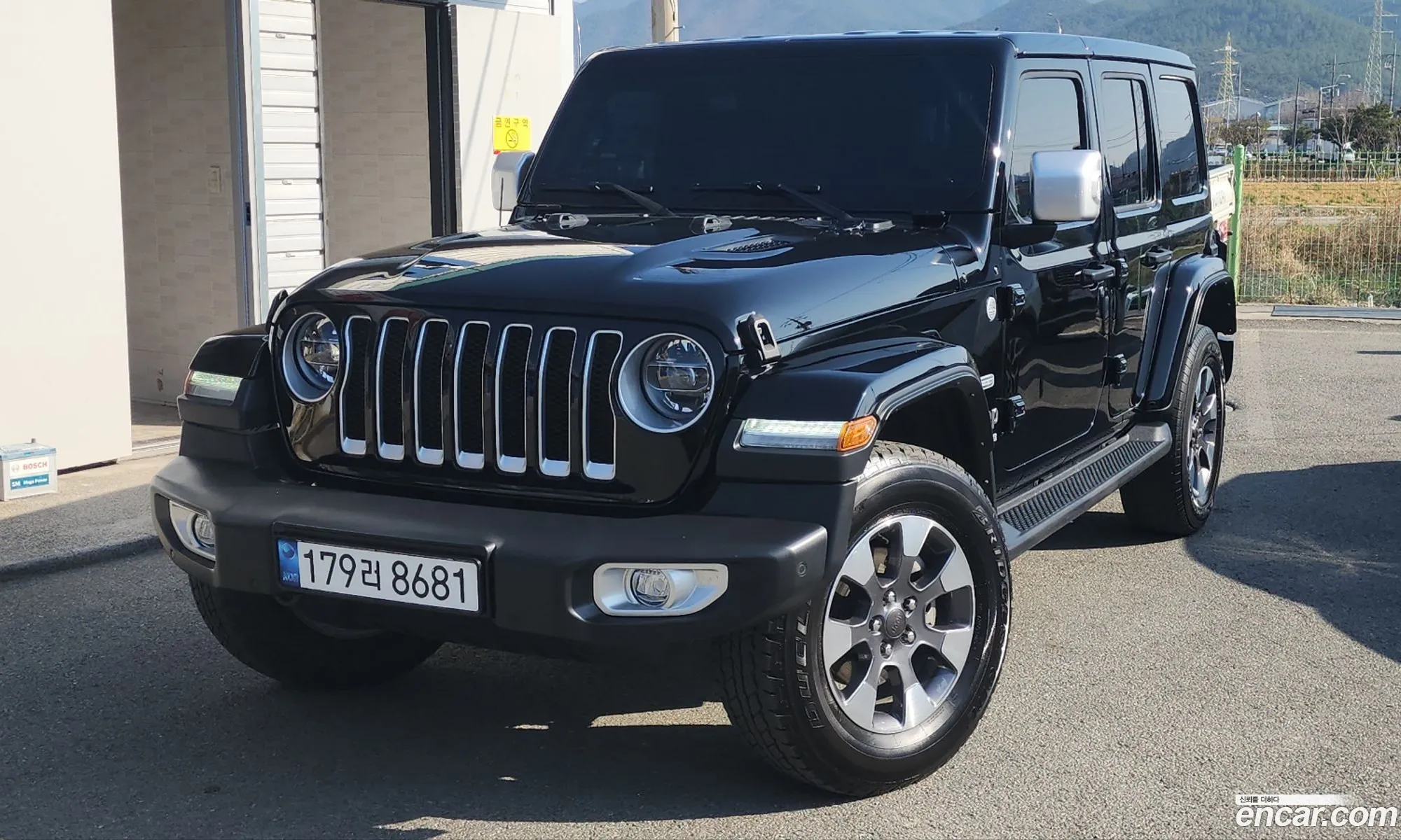 Jeep Wrangler 2021 — 14