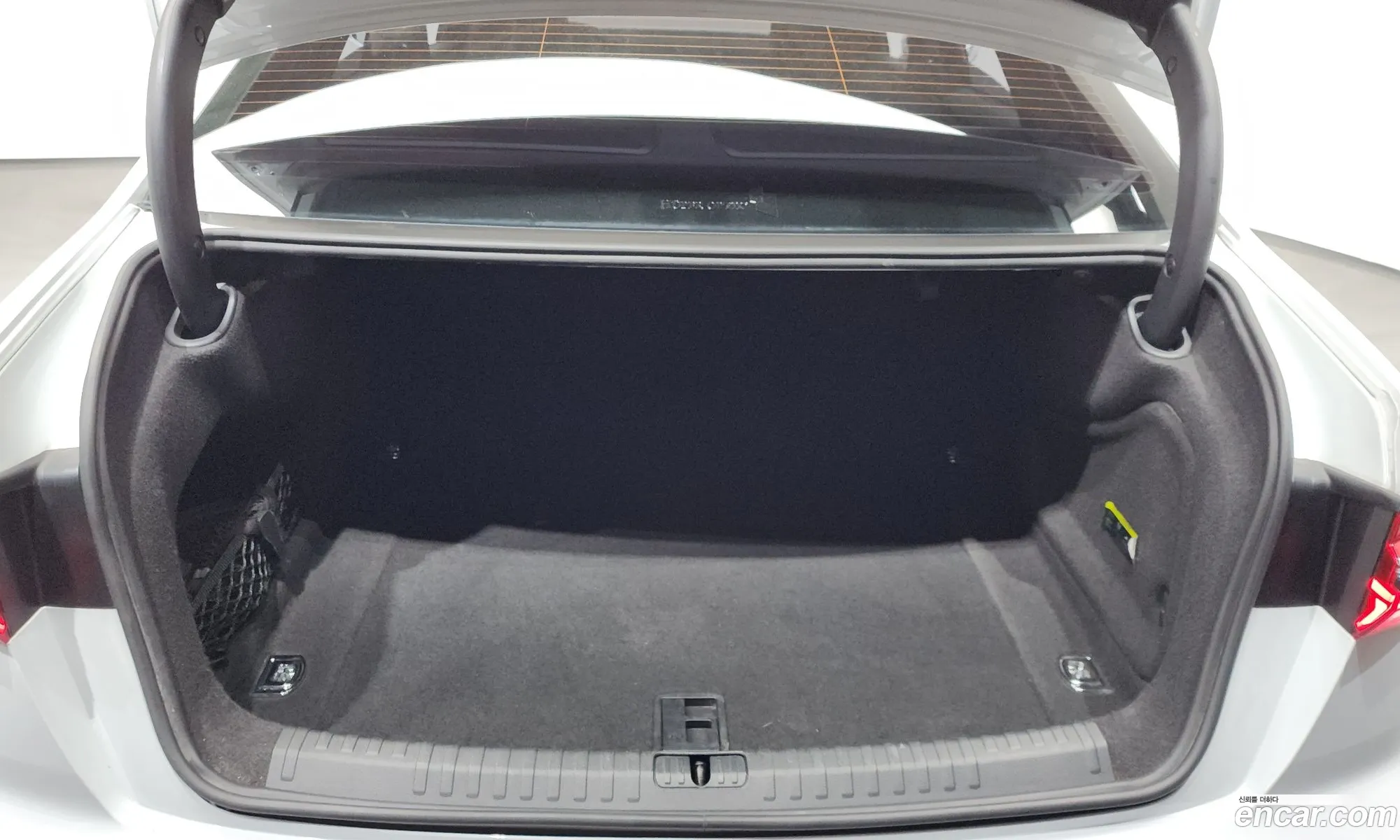 Audi A6 2022 WAUZZZF20NN058627 — 15