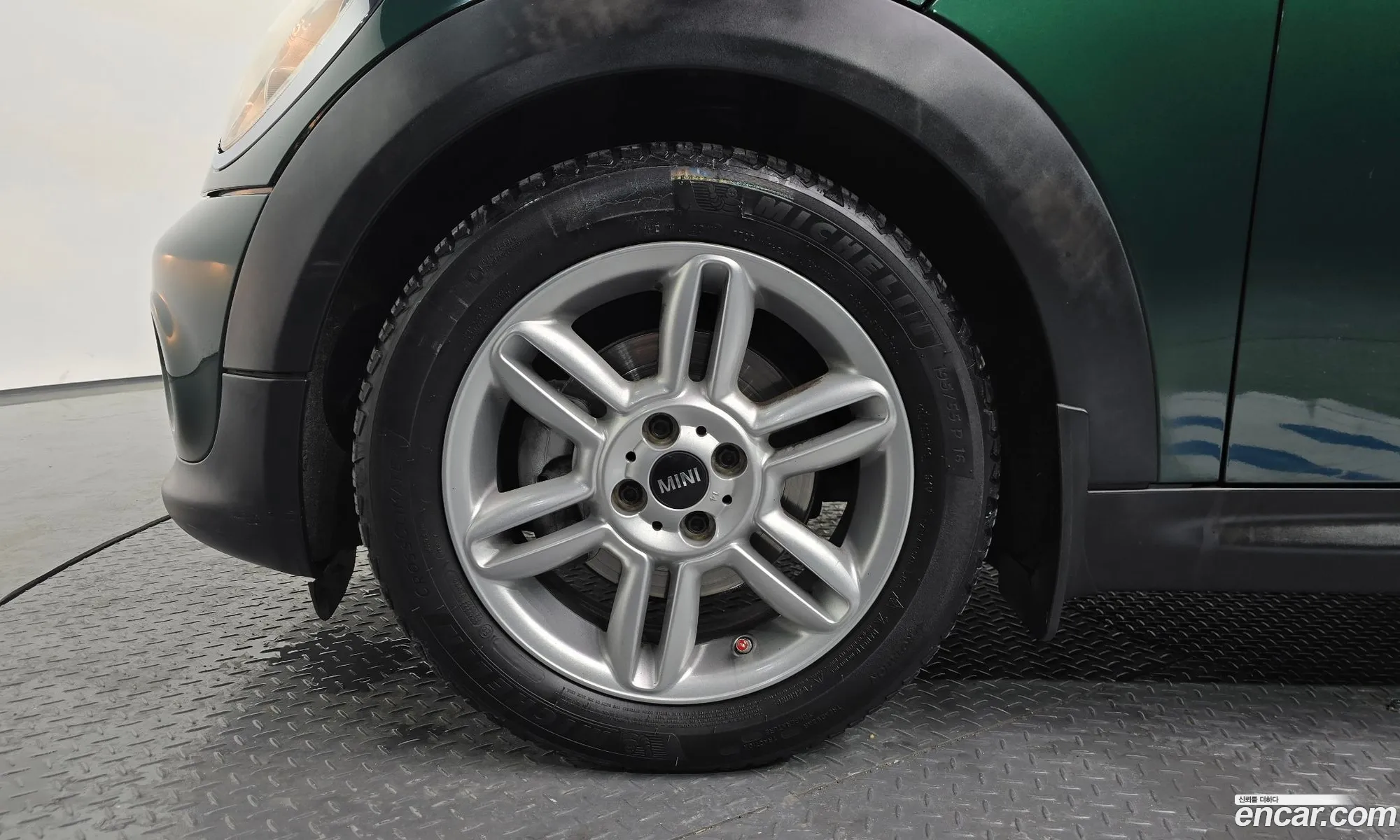 Mini Cooper Convertible 2015 WMWZN3103FT657100 — 15