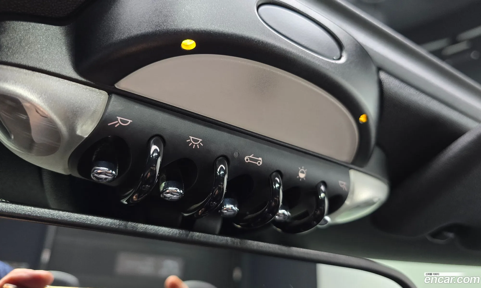 Mini Cooper Convertible 2015 WMWZN3103FT657100 — 7