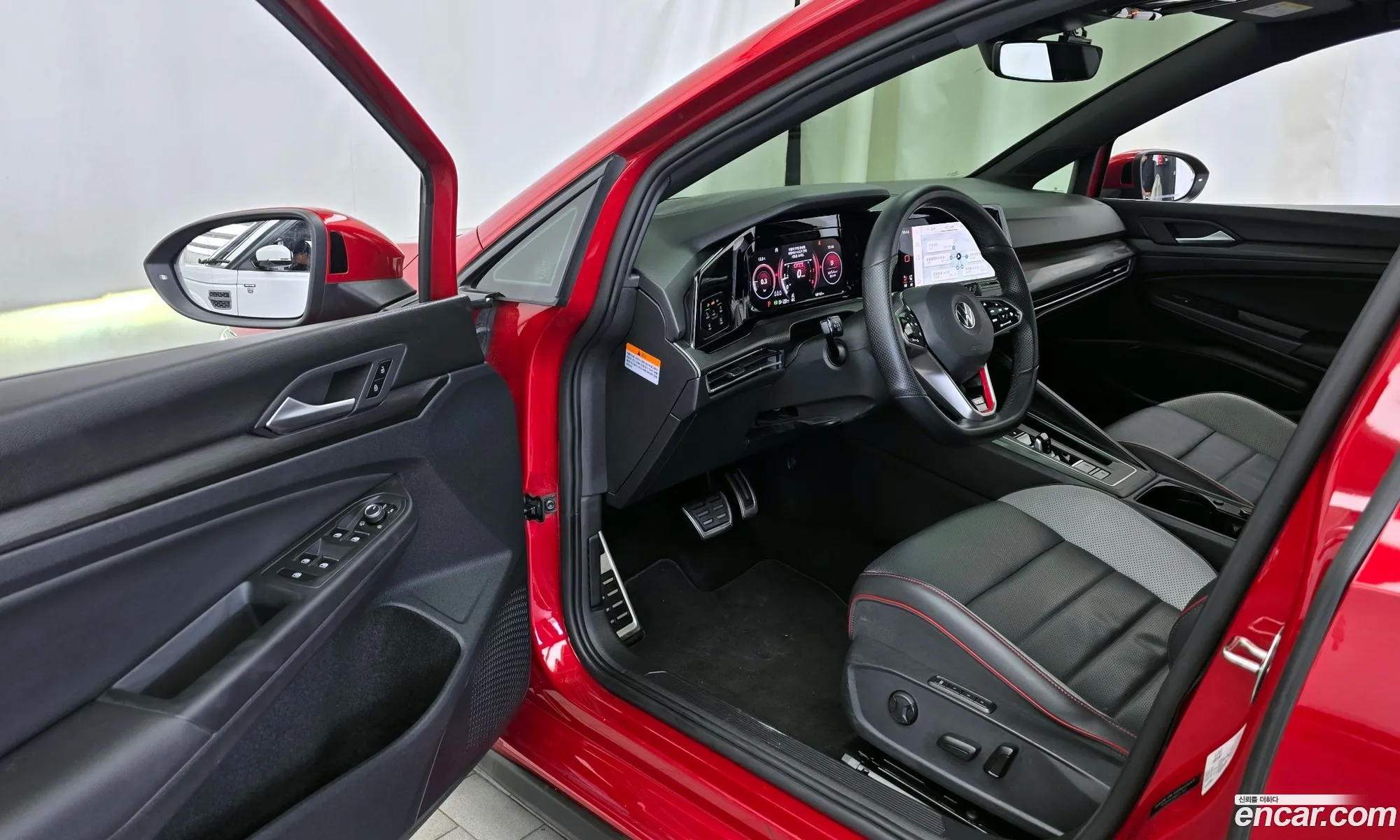Volkswagen Golf 8th Gen 2022 — 5