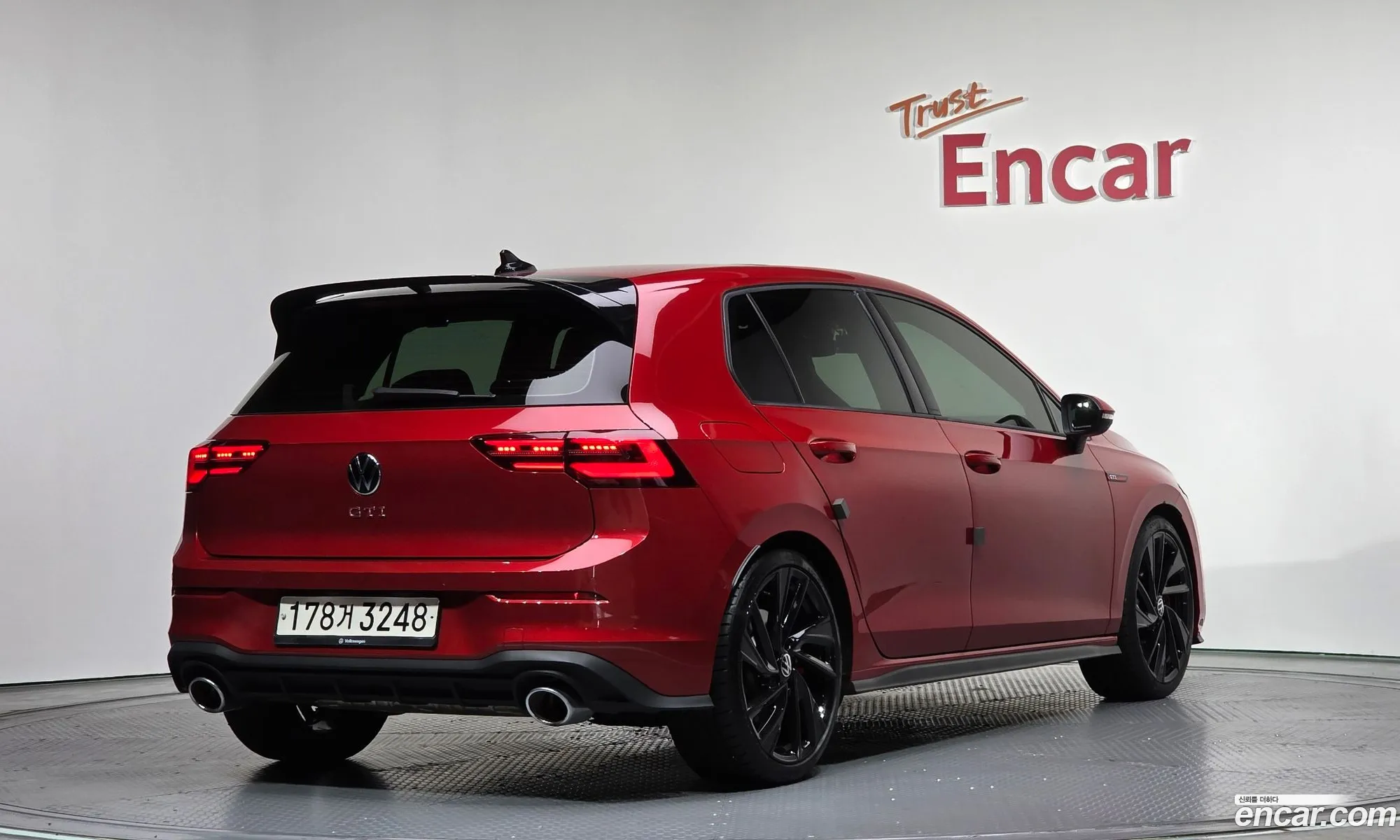 Volkswagen Golf 8th Gen 2022 — 3