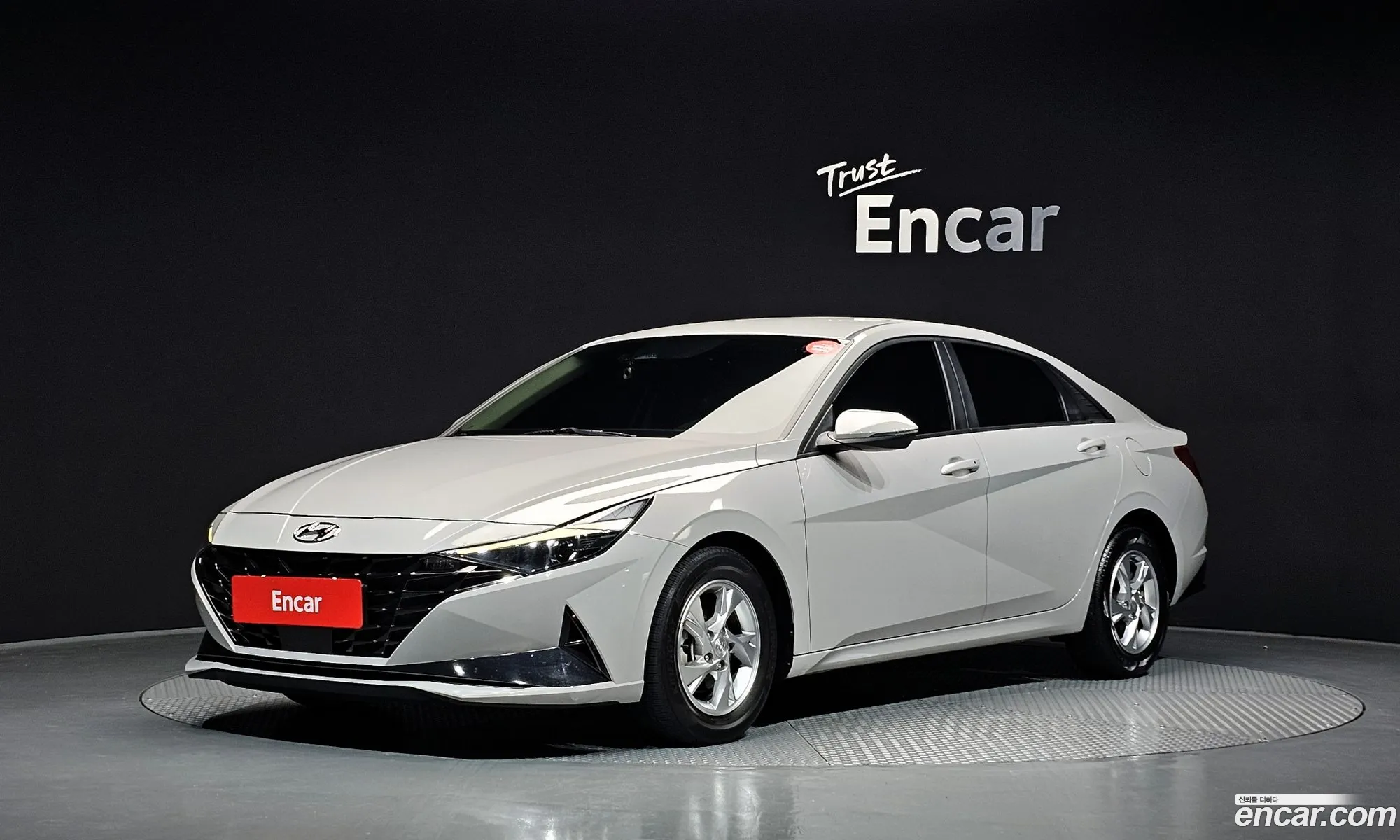 Hyundai Elantra 2022 — 3