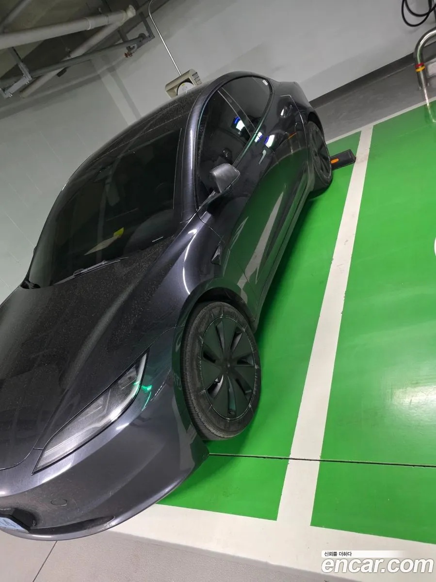 Tesla Model 3 2025 — 2