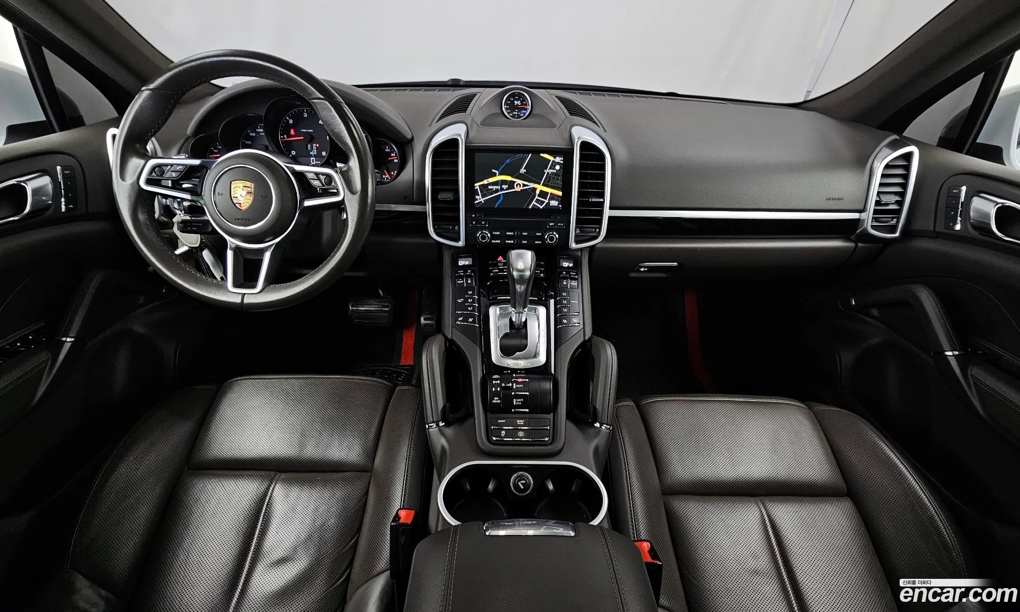 Porsche Cayenne 2017 WP1AF2925HLA28100 — 2