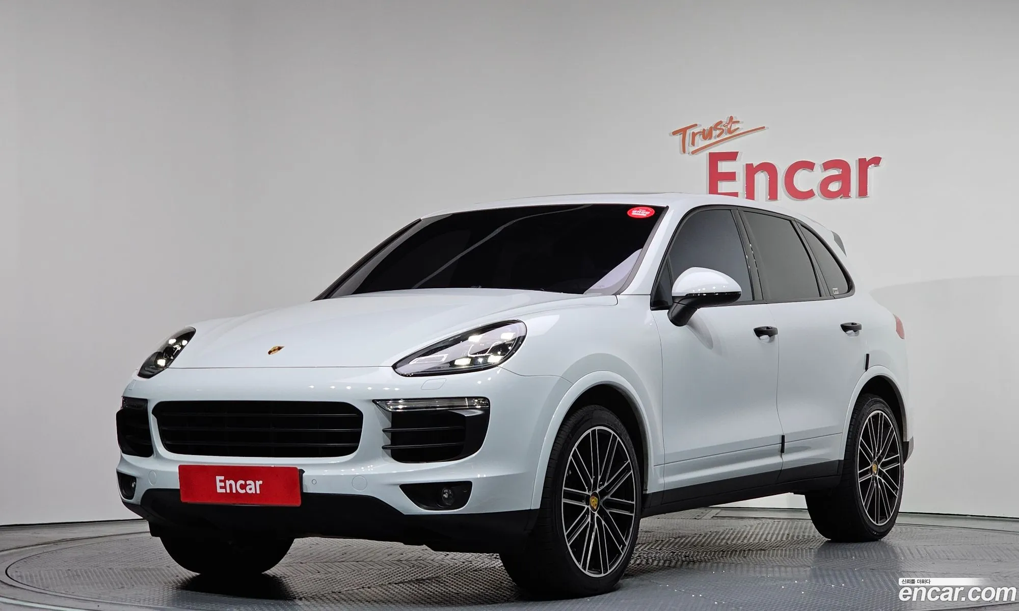 Porsche Cayenne 2017 WP1AF2925HLA28100 — 11