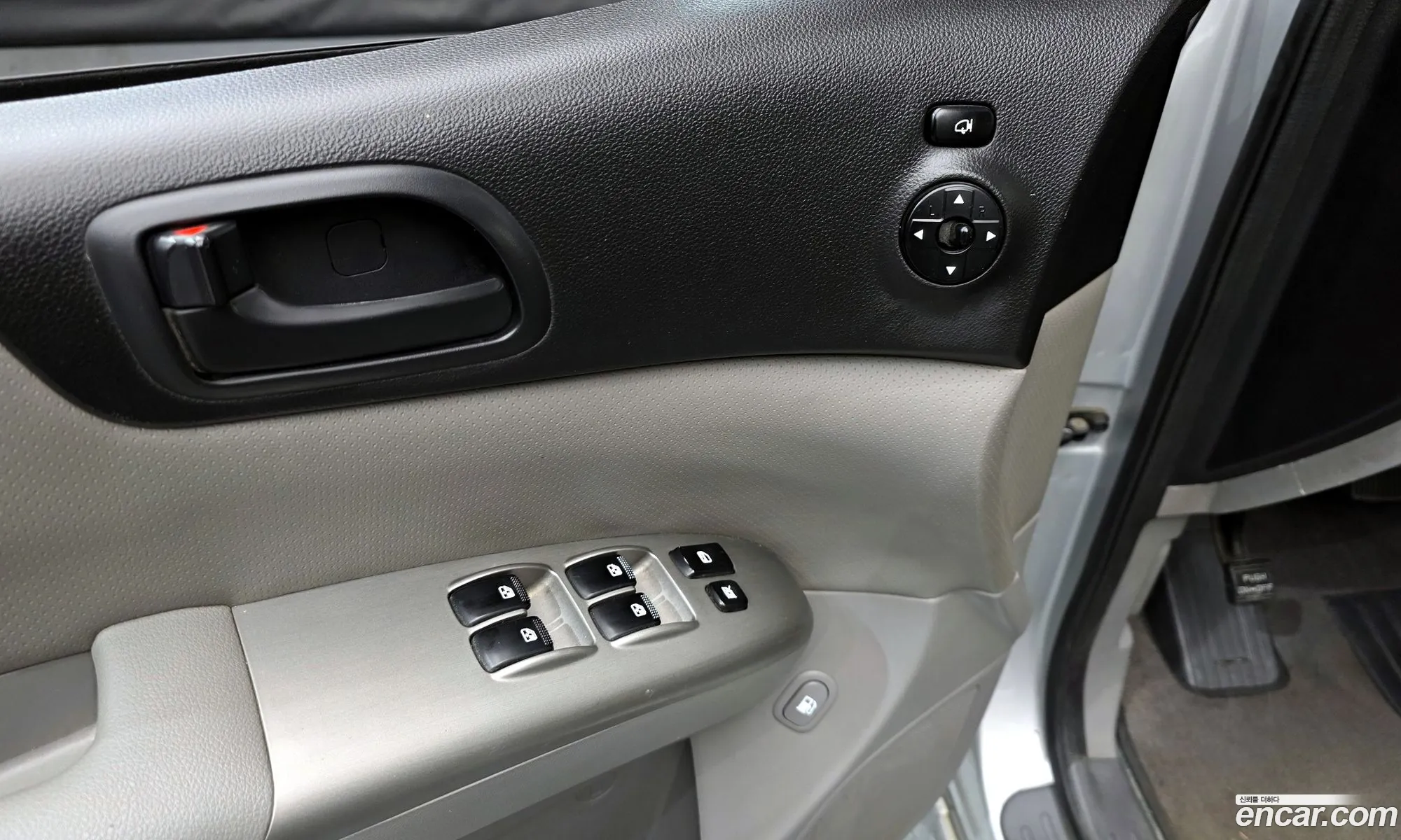 Kia Carnival R 2013 — 13