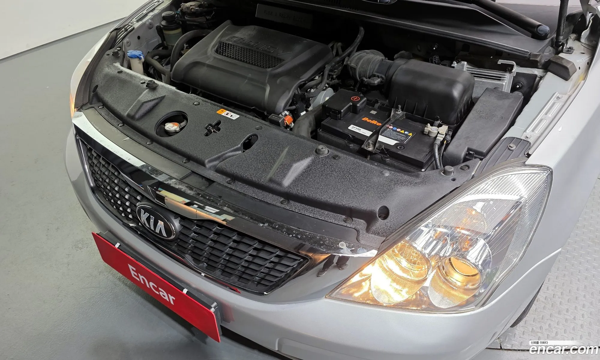 Kia Carnival R 2013 — 5
