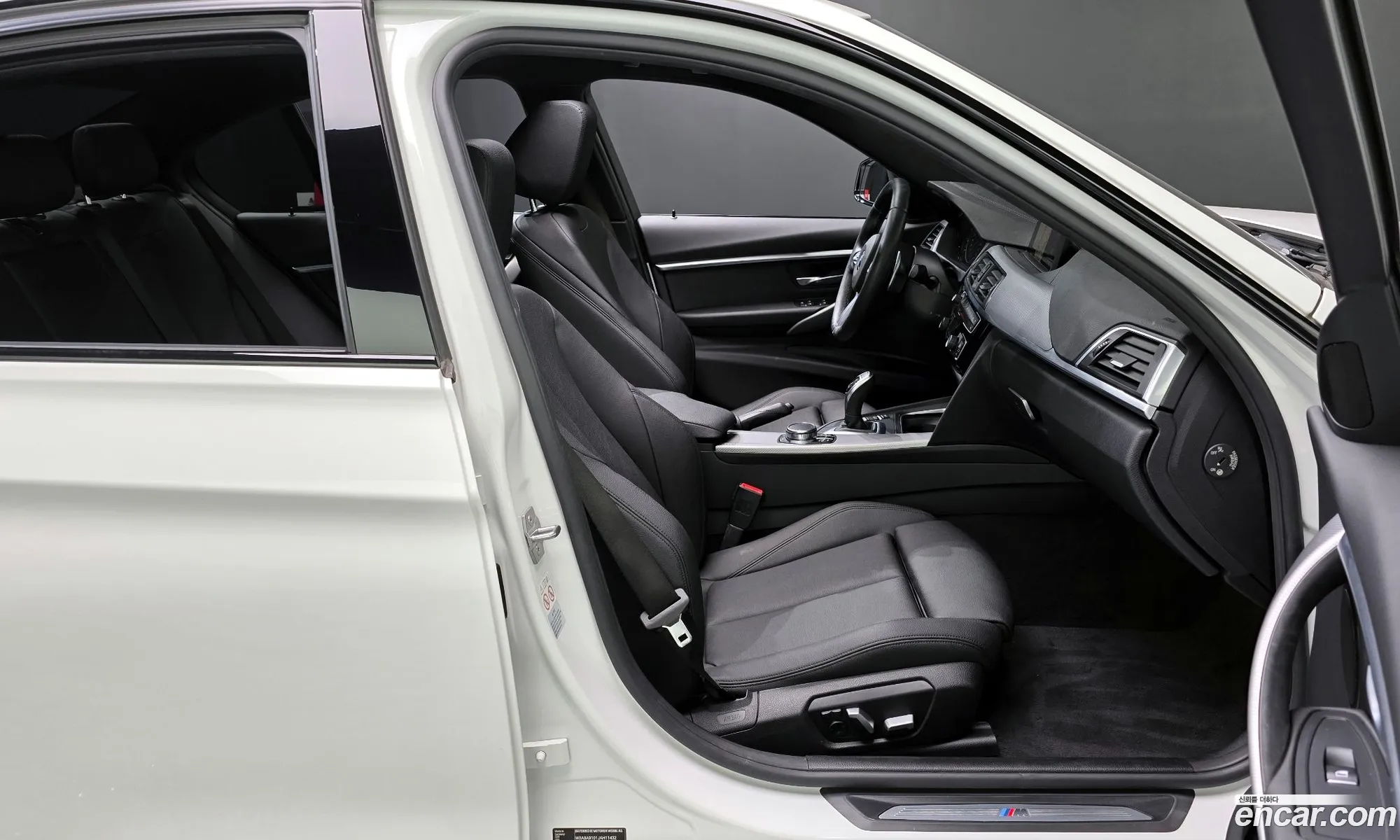BMW 3 Series 2018 WBA8A9101JAH11432 — 19