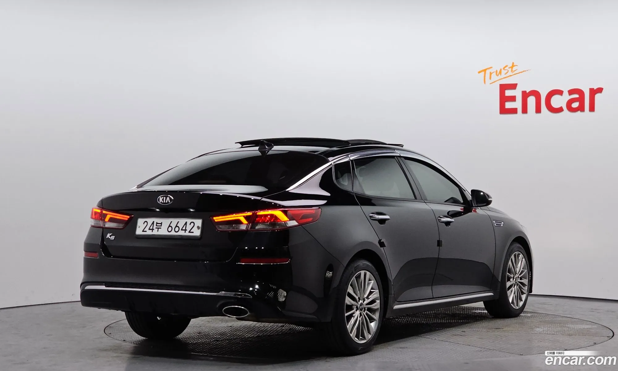 Kia K5 2019 — 16
