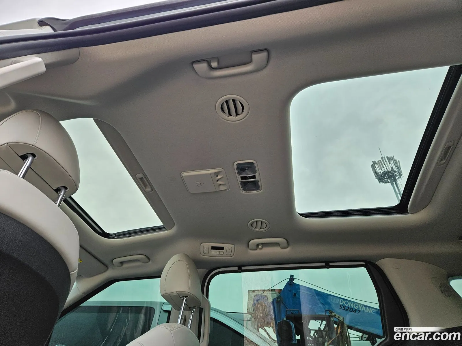 Kia Carnival 2022 — 17