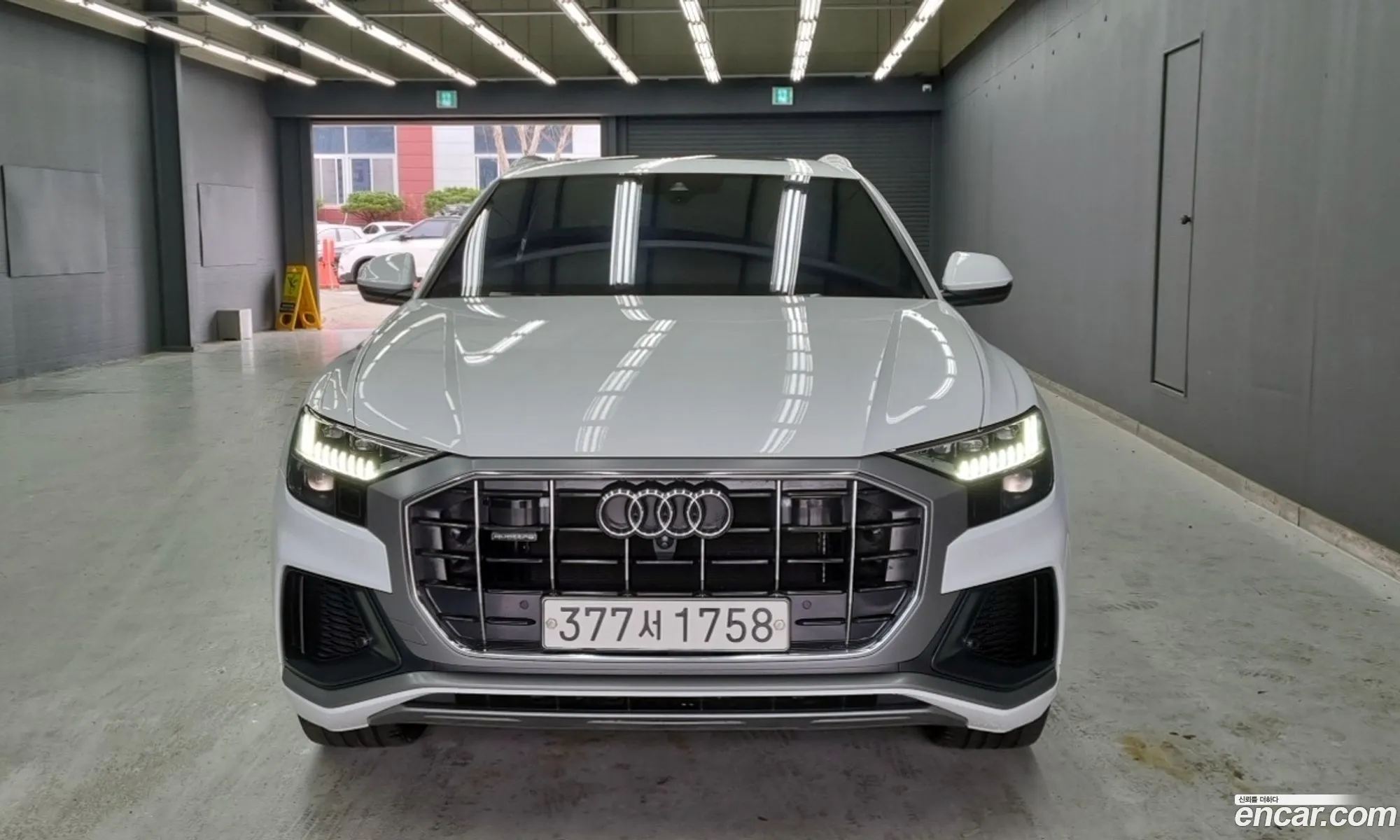 Audi Q8 2020 — 17