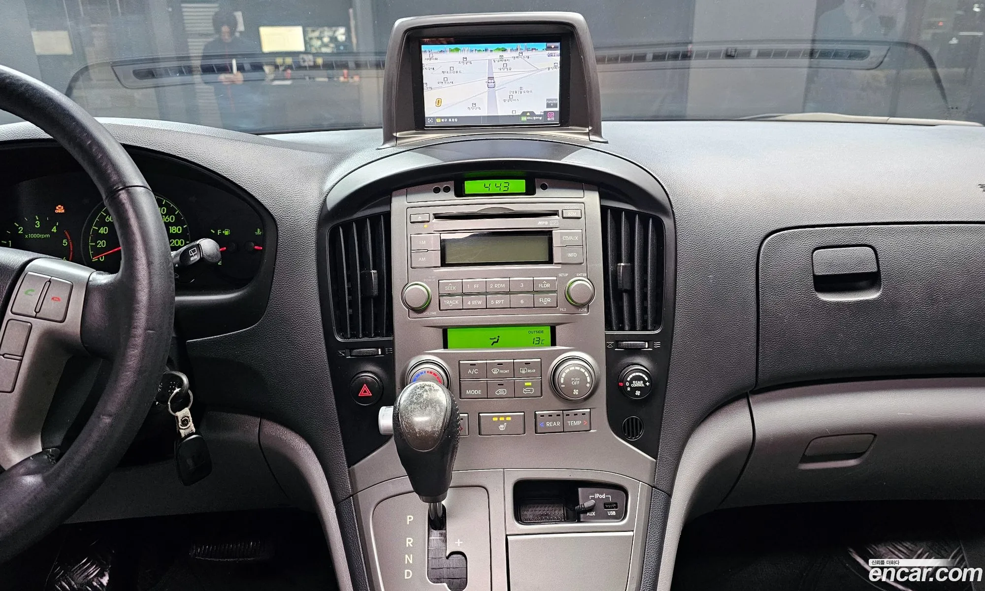 Hyundai Grand Starex 2012 — 9