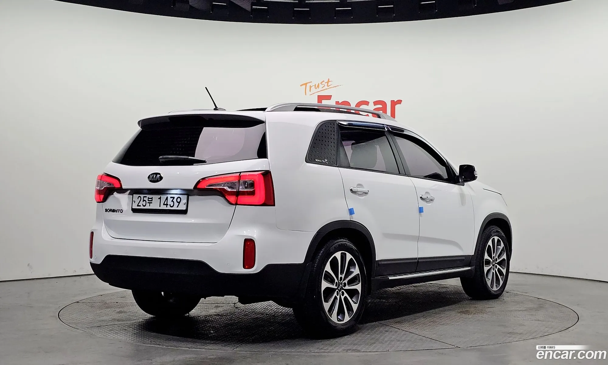 Kia Sorento R 2012 — 11