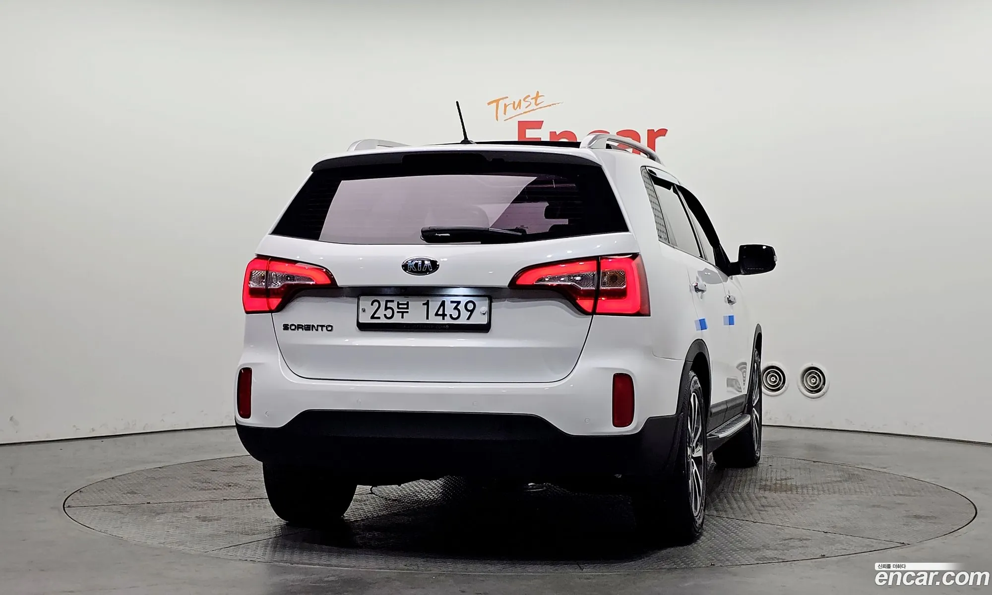 Kia Sorento R 2012 — 3