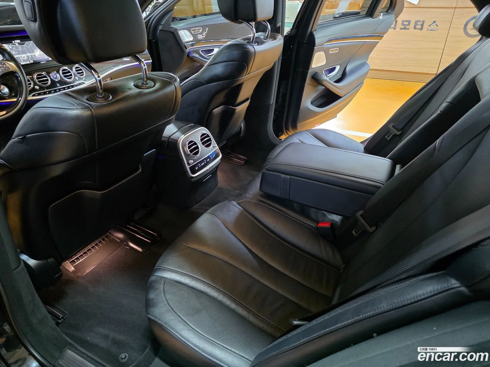 Mercedes-Benz S-Class W222 2016 — 12
