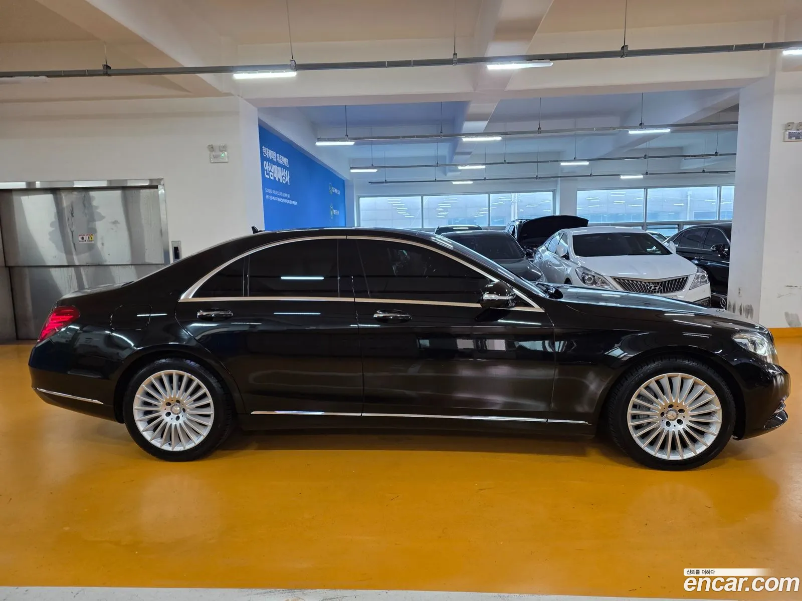Mercedes-Benz S-Class W222 2016 — 14