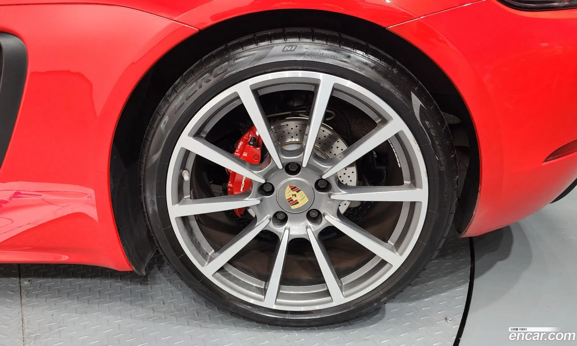 Porsche 718 Cayman 2017 WP0AA298111111111 — 6