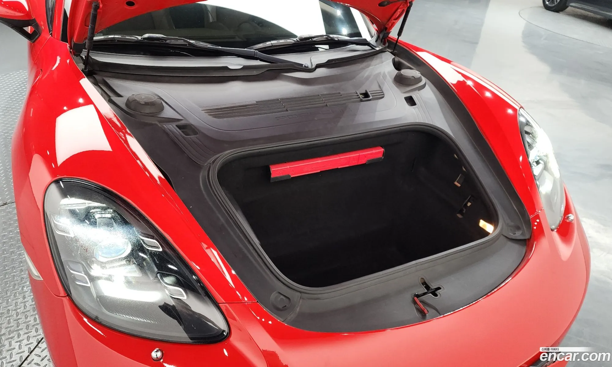 Porsche 718 Cayman 2017 WP0AA298111111111 — 3