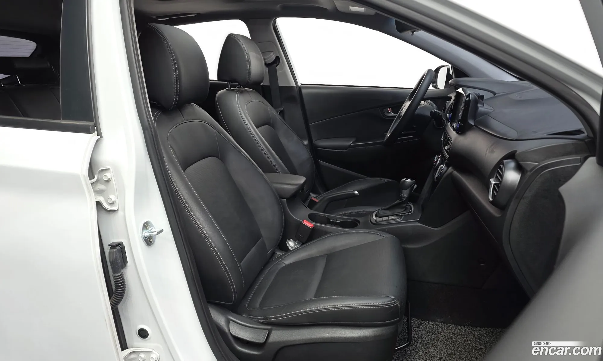 Hyundai Kona 2017 — 13