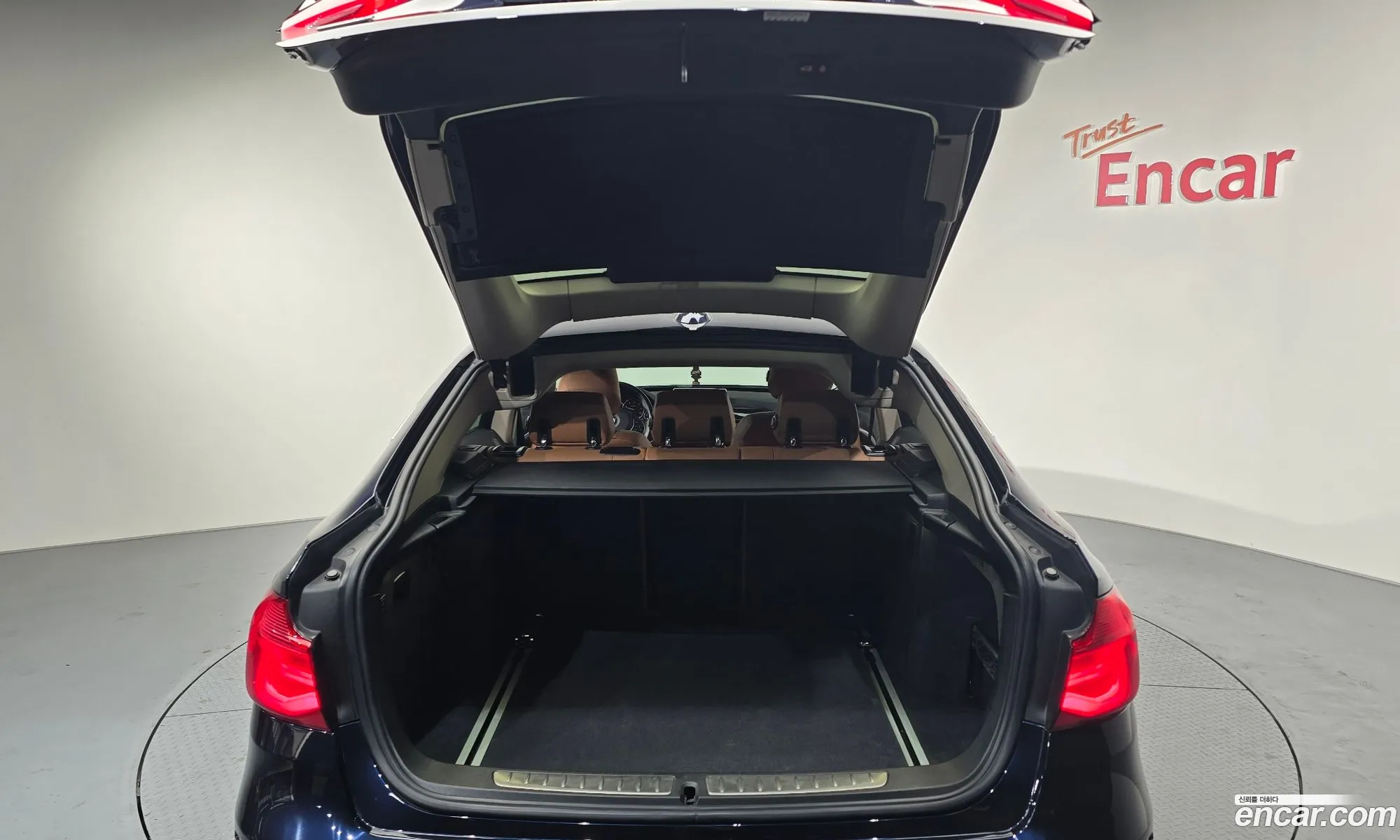 BMW 3 Series GT 2018 — 18