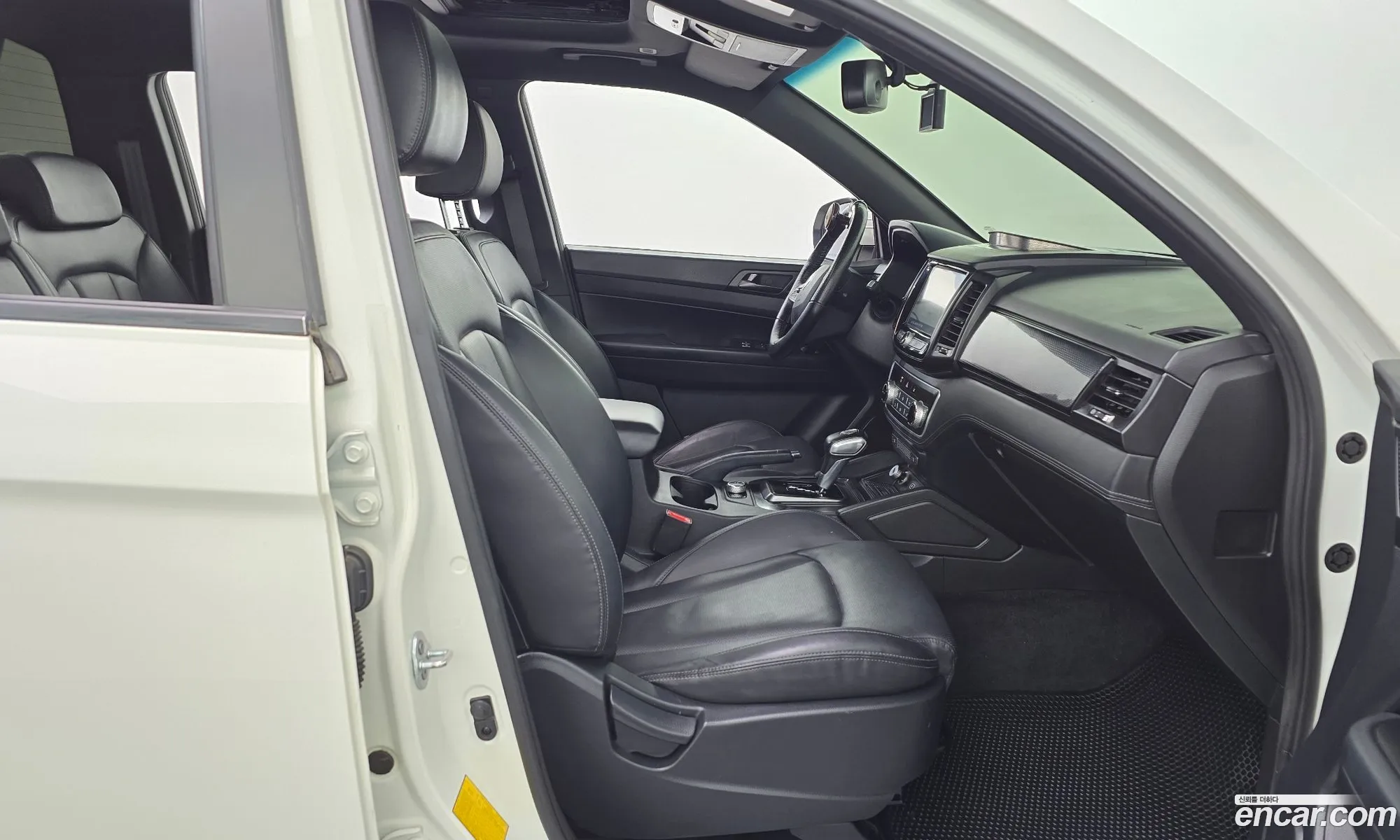 KG Mobility (SsangYong) Rexton Sports Khan 2020 — 13