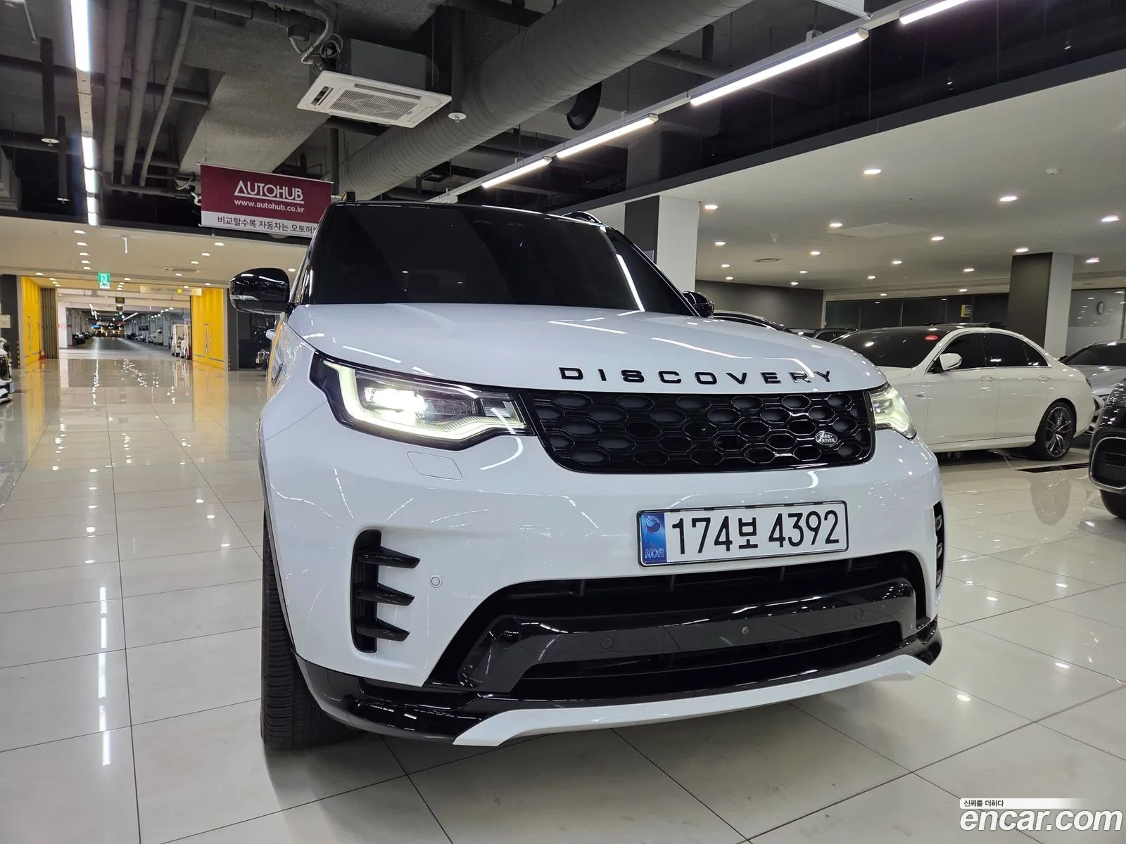 Land Rover Discovery 5 2025 — 3