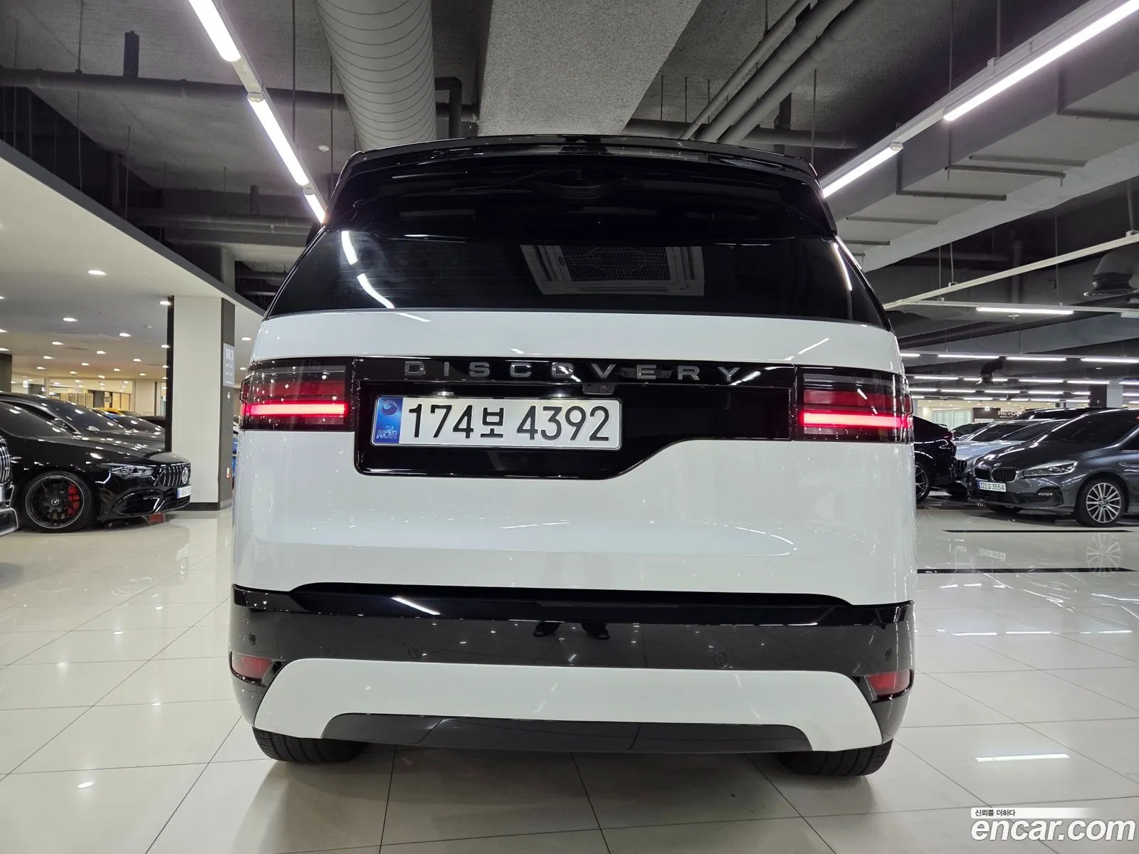 Land Rover Discovery 5 2025 — 16