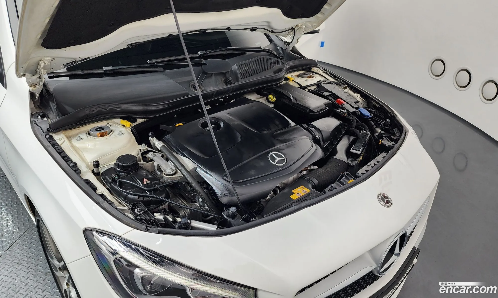 Mercedes-Benz CLA-Class C117 2018 — 12