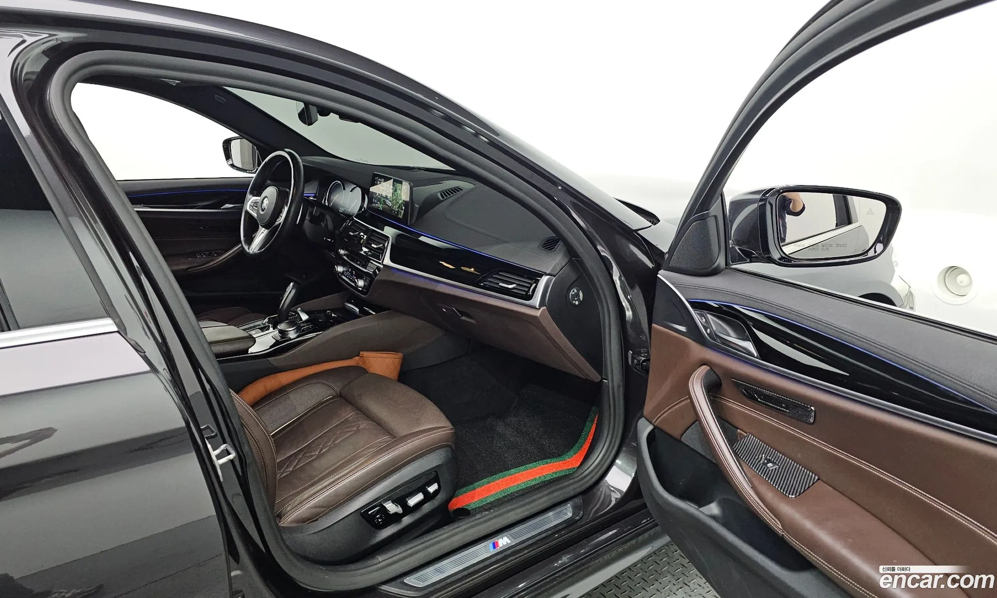 BMW 5 Series 2018 WBAJC510XJWE55475 — 16