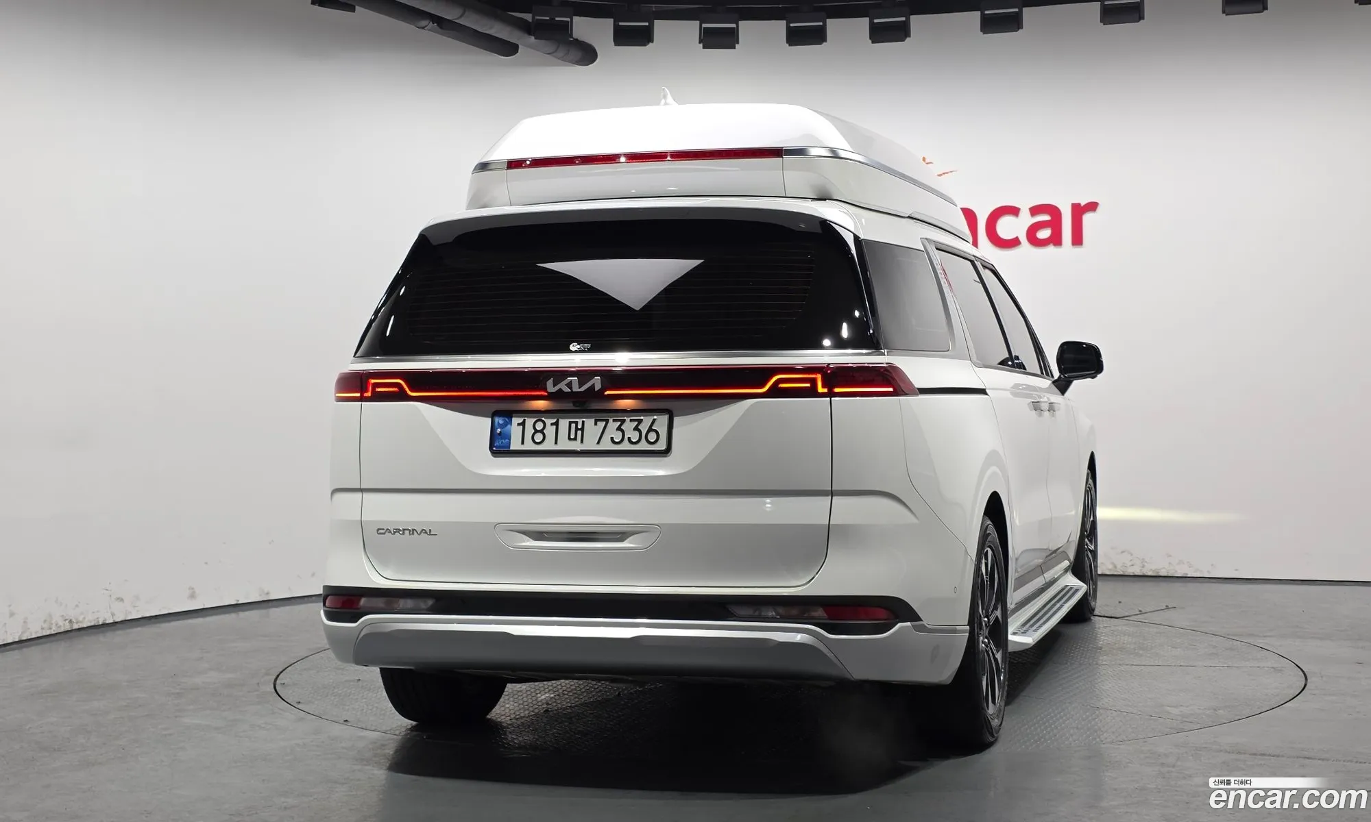 Kia Carnival 2022 — 17