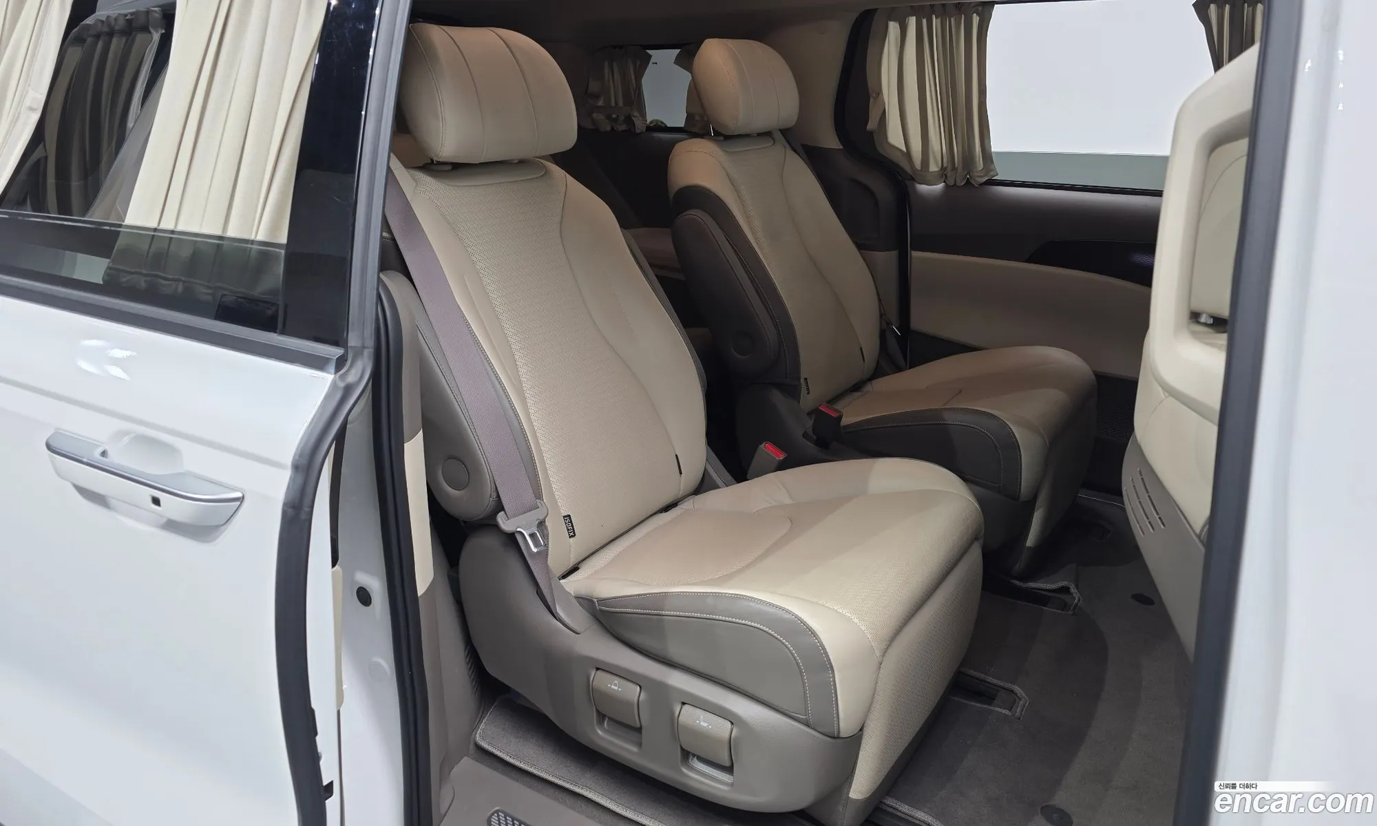 Kia Carnival 2022 — 12