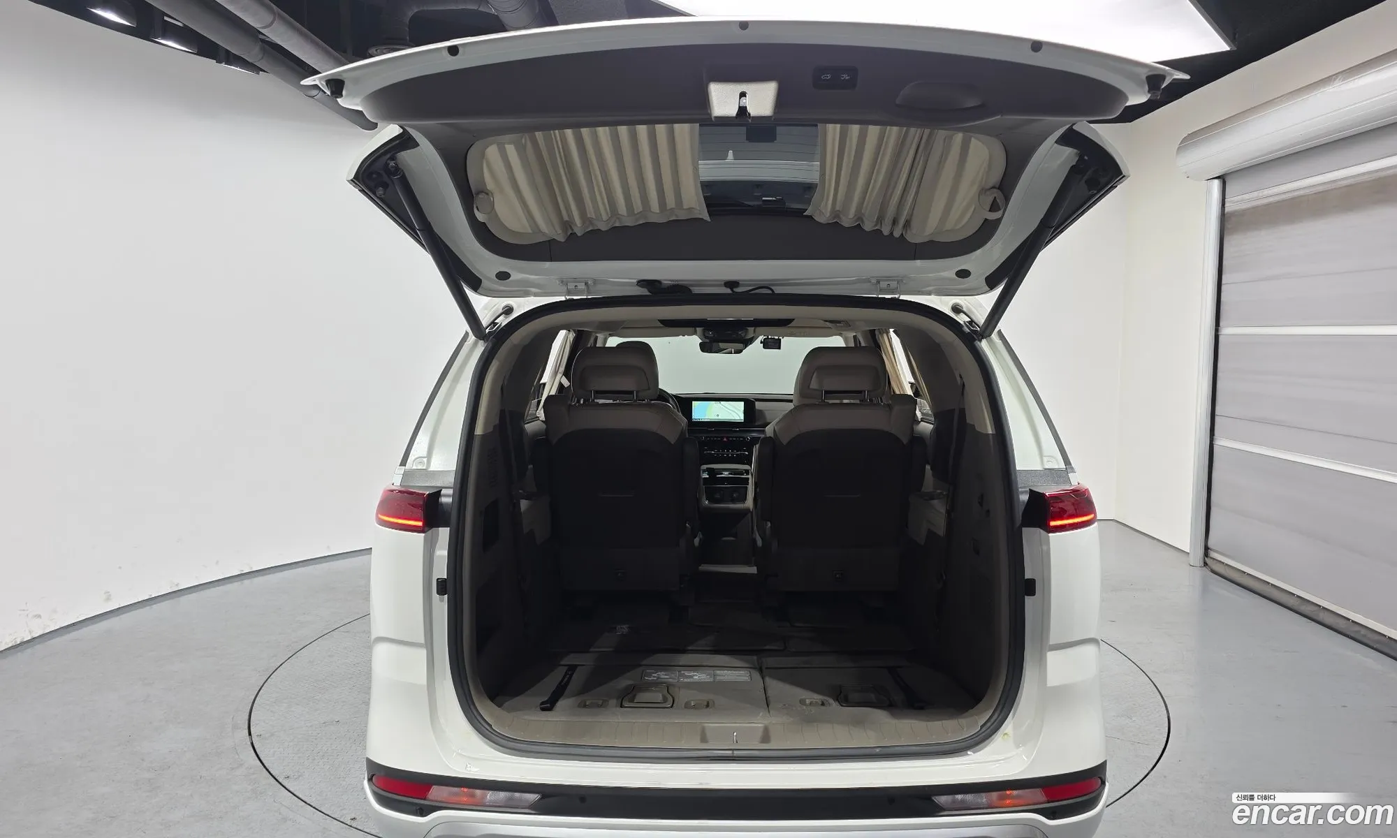 Kia Carnival 2022 — 10