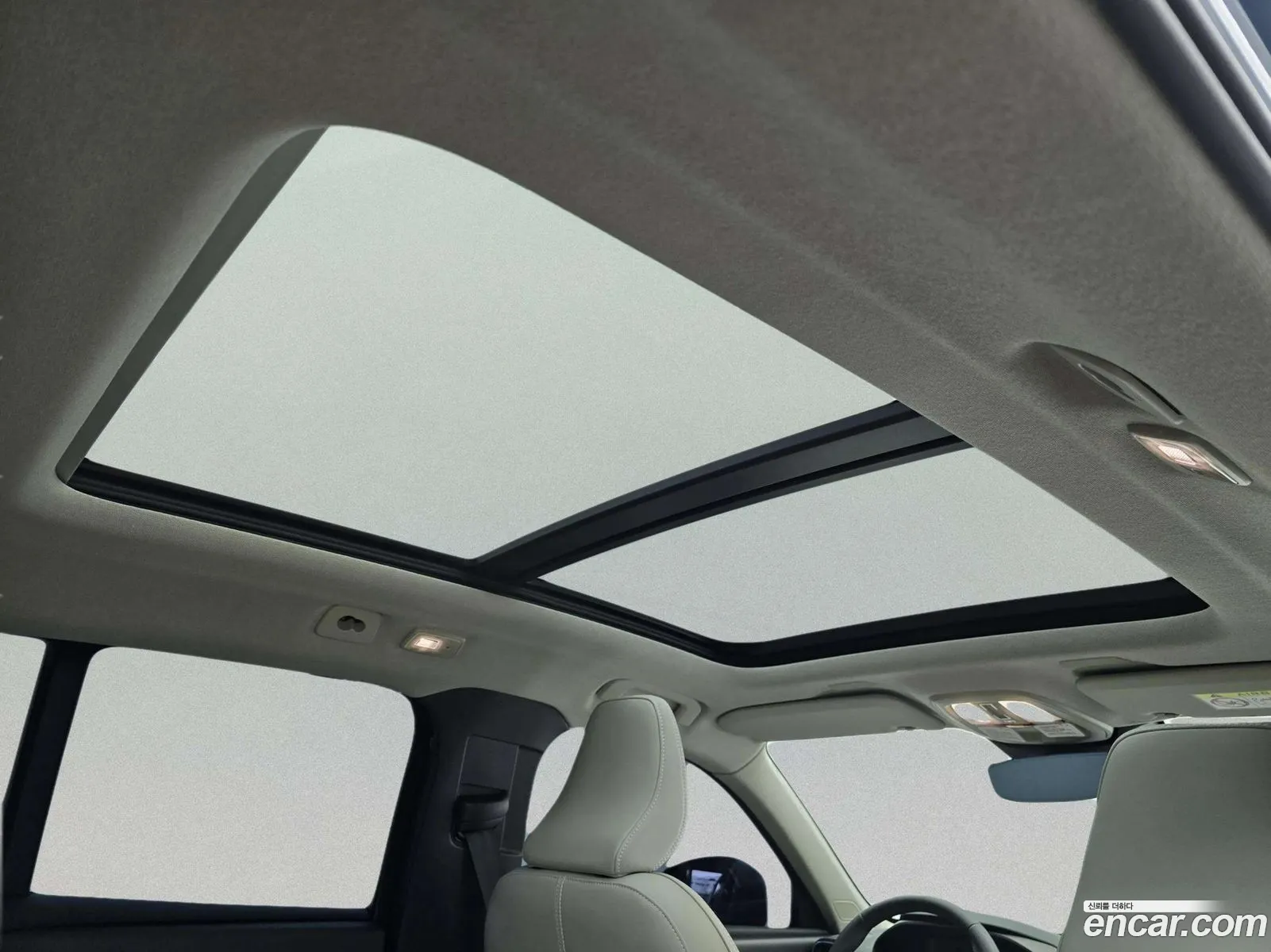 Volvo XC40 2025 — 11
