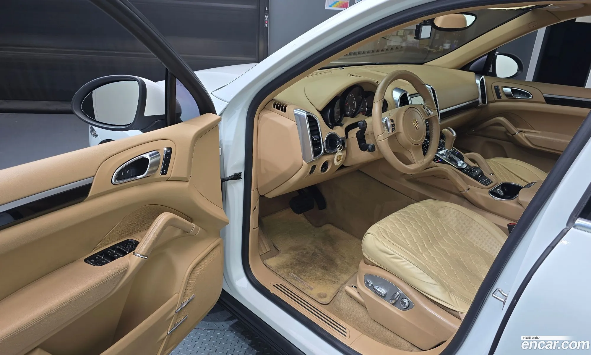 Porsche Cayenne 2013 WP1AF2923DLA34584 — 19