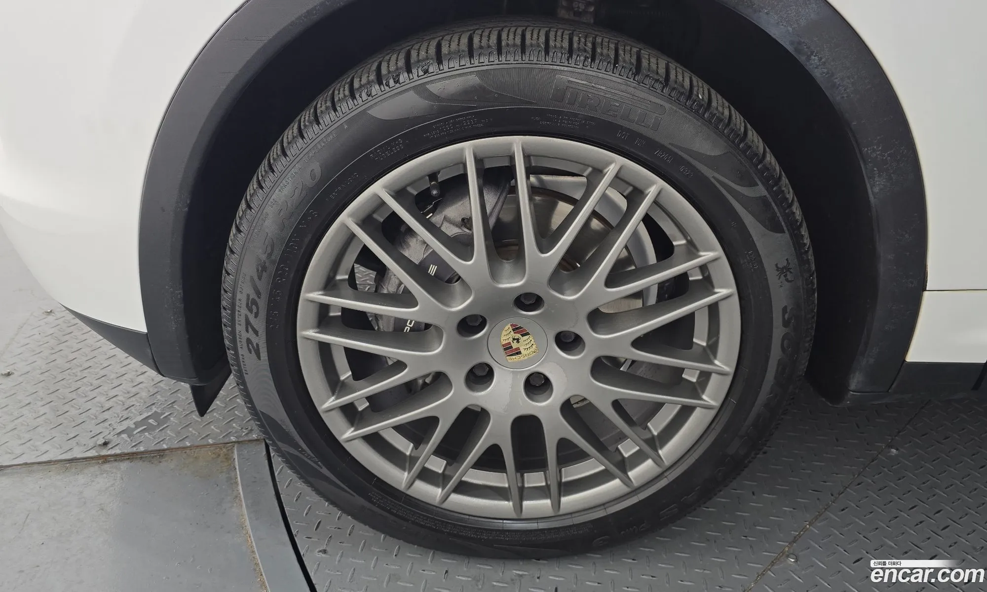 Porsche Cayenne 2013 WP1AF2923DLA34584 — 3