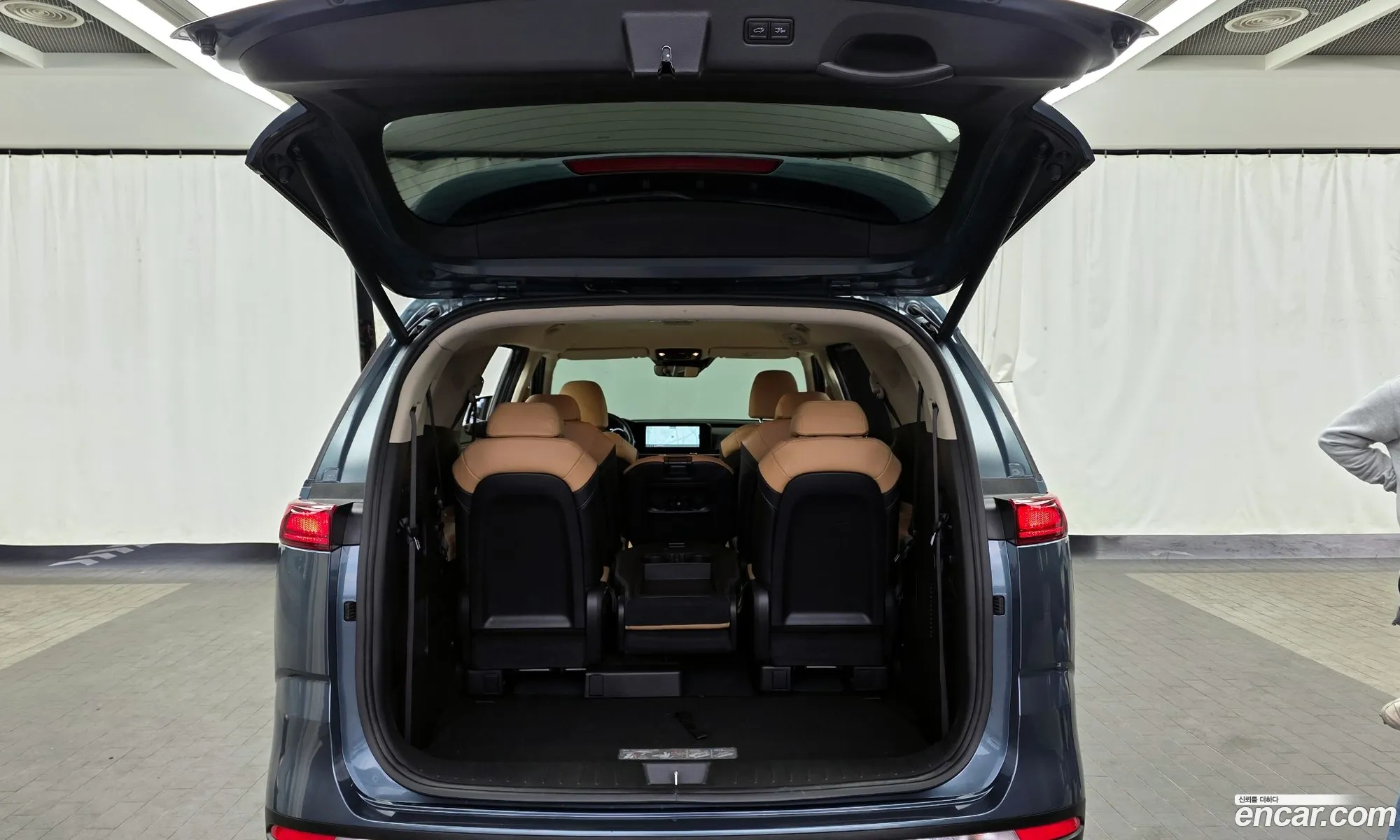 Kia Carnival 2022 — 9
