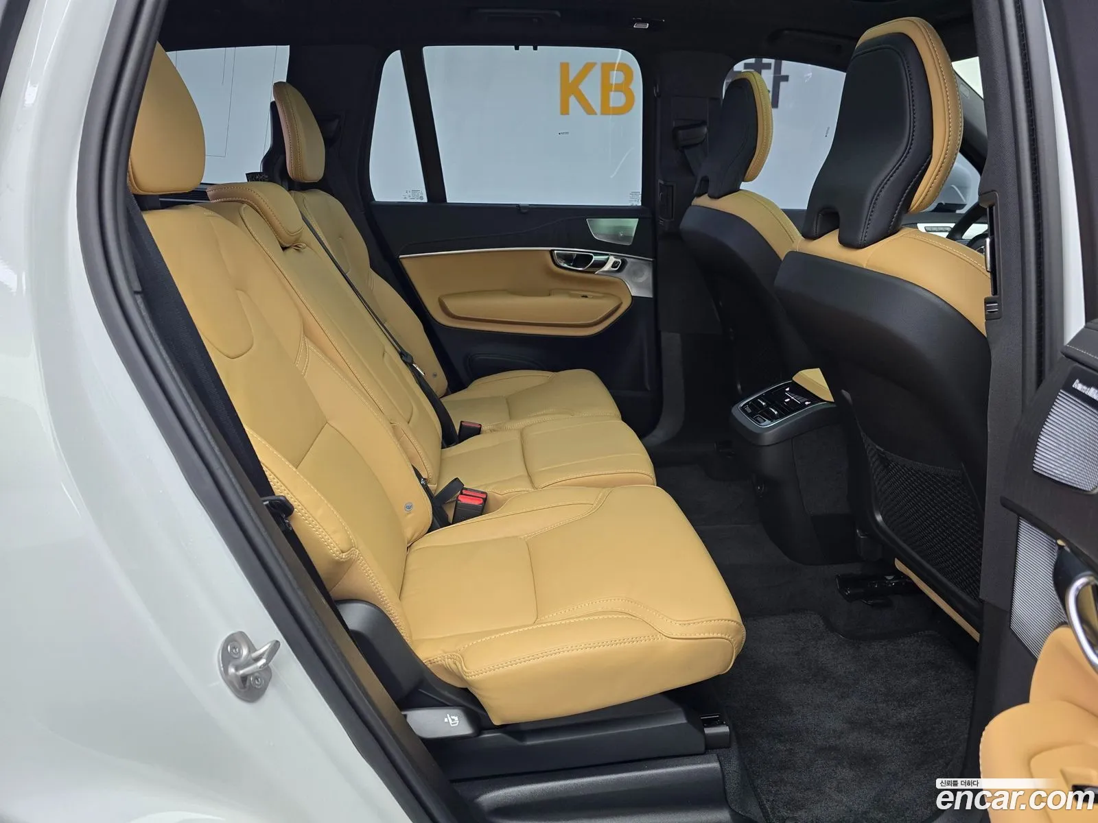 Volvo XC90 2025 — 3